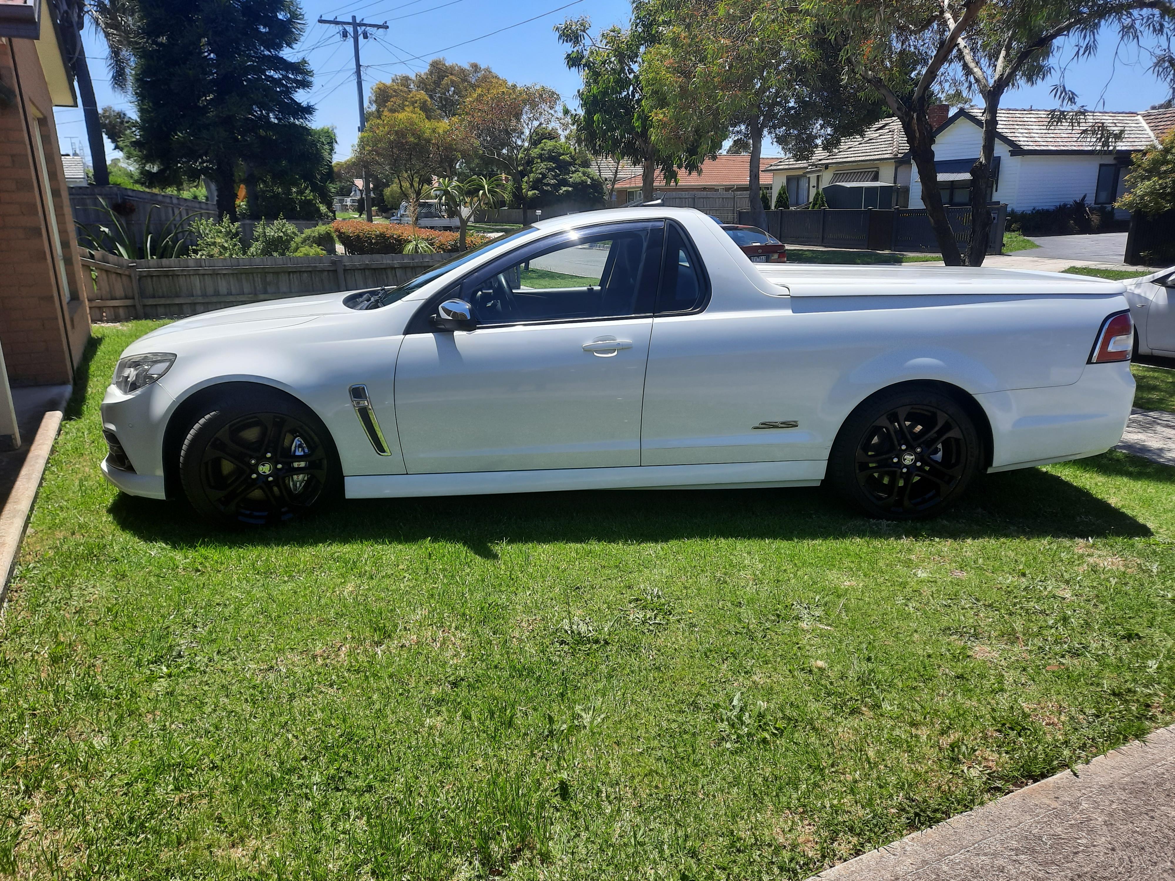 2015 HOLDEN UTE VF MY15 SS-V REDLINE 6 SP AUTOMATIC UTILITY