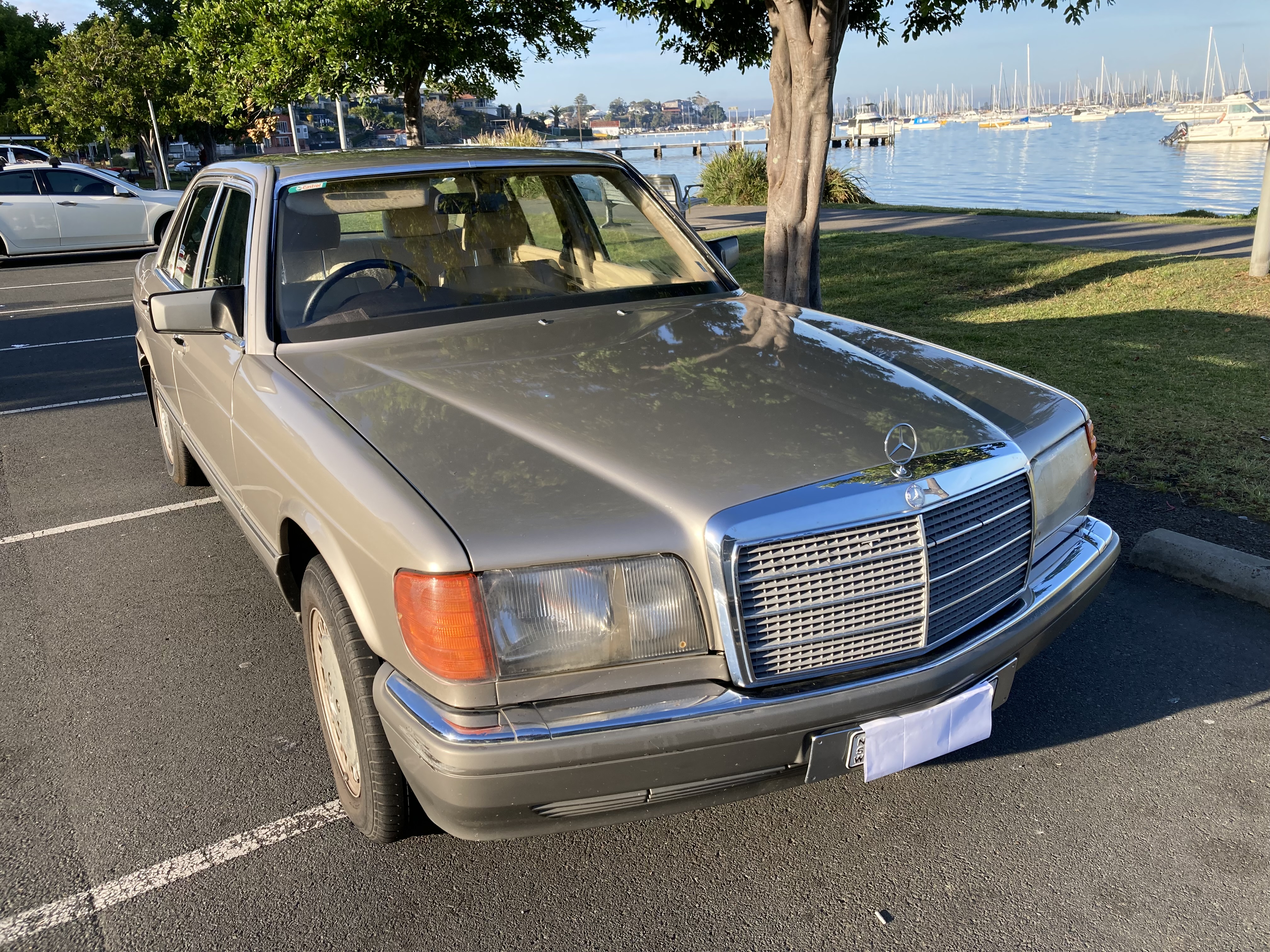 1987 MERCEDES-BENZ 300 W126 SE SEDAN