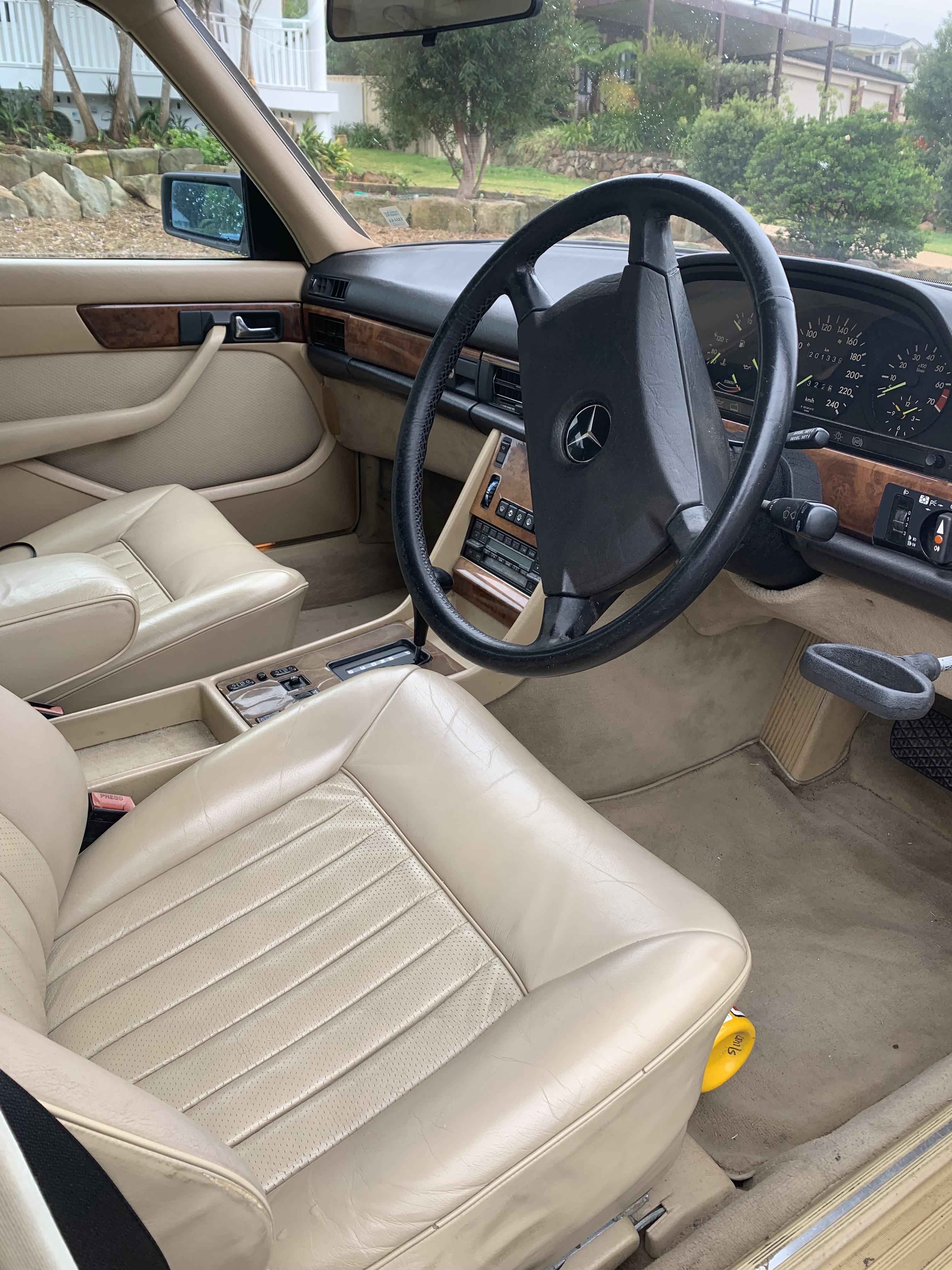 1987 MERCEDES-BENZ 300 W126 SE 4 SP AUTOMATIC 4D SEDAN
