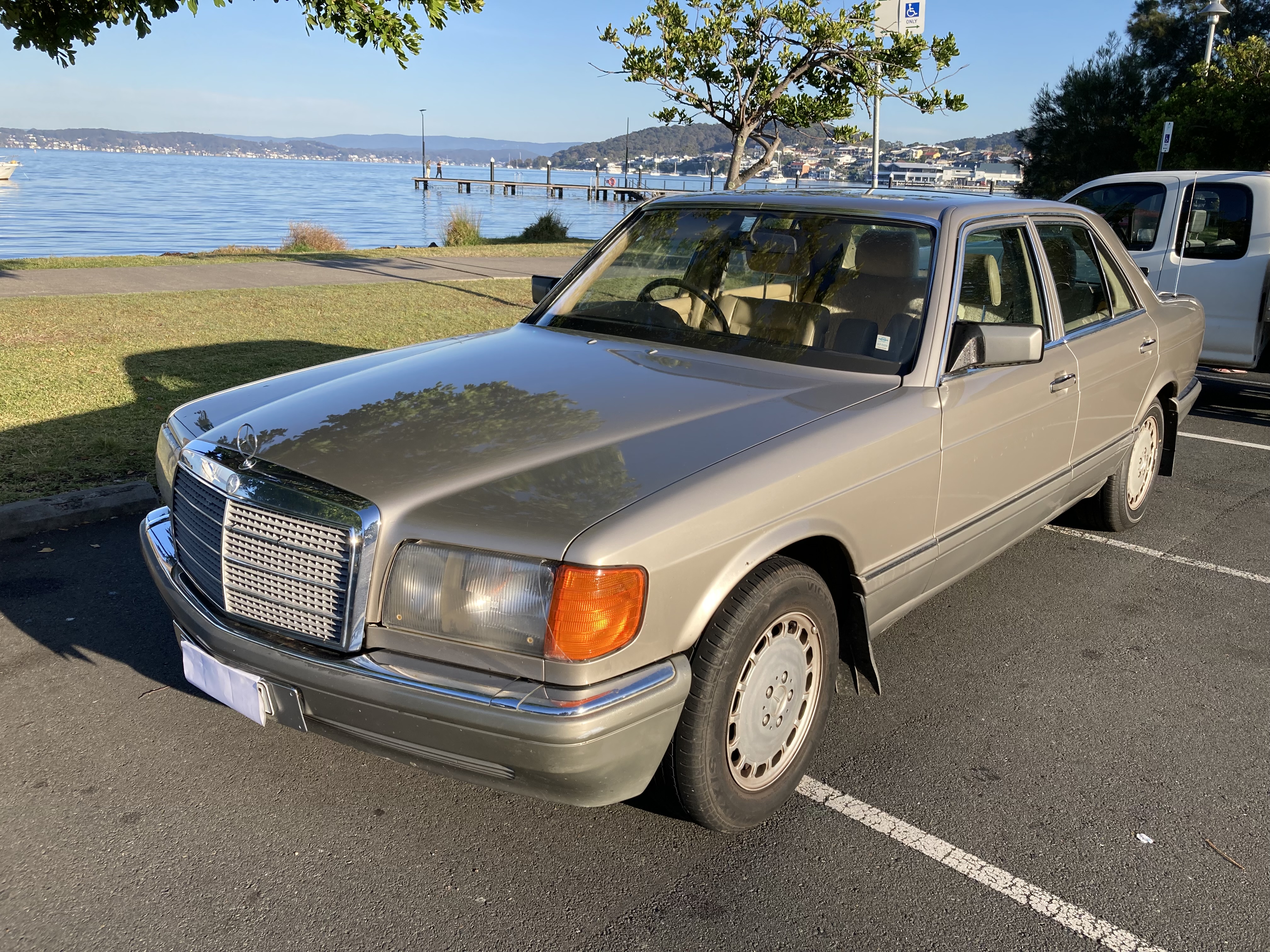 1987 MERCEDES-BENZ 300 W126 SE 4 SP AUTOMATIC 4D SEDAN