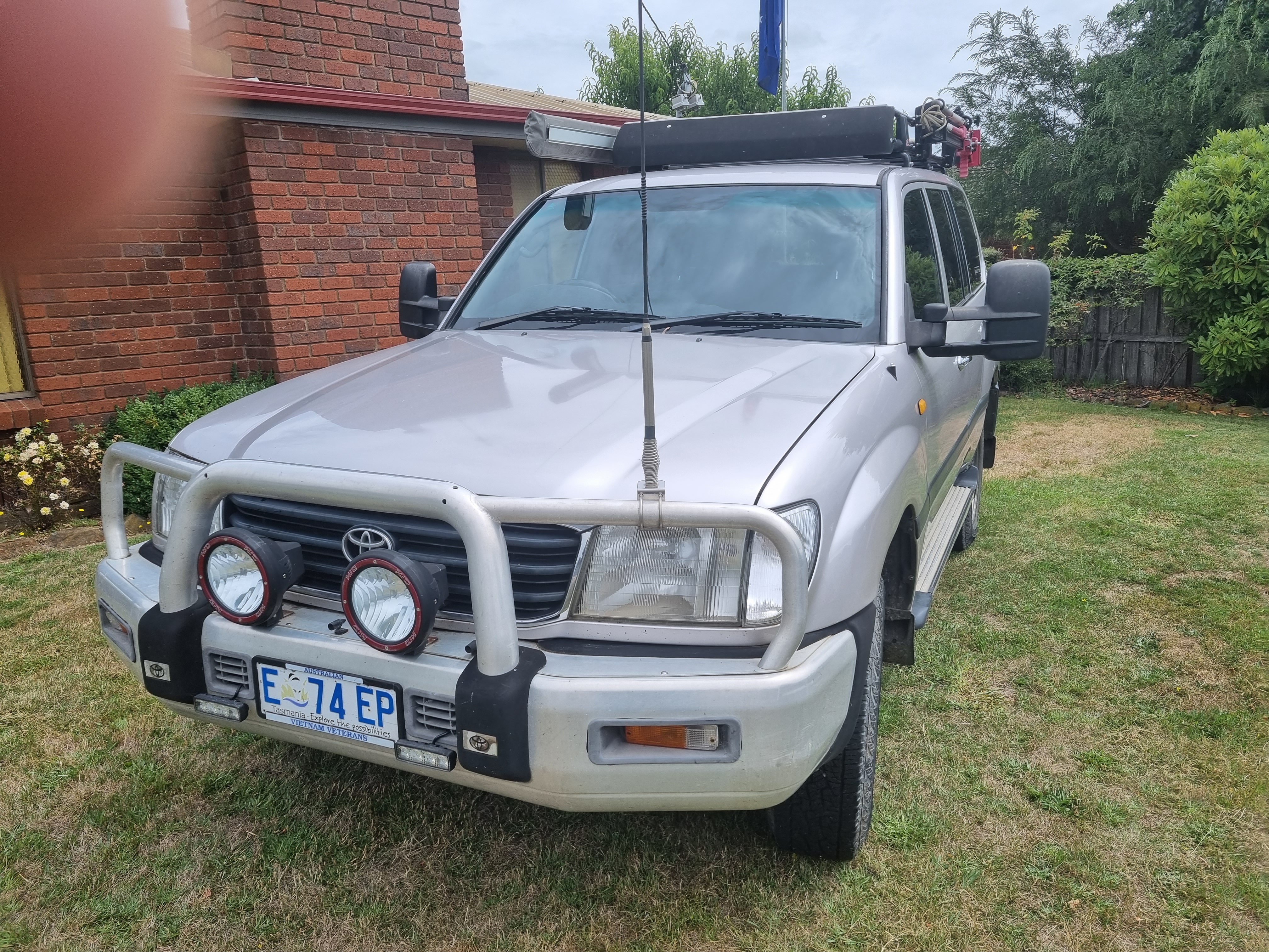 2000 TOYOTA LANDCRUISER FZJ105R 4X4 AUTO WAGON