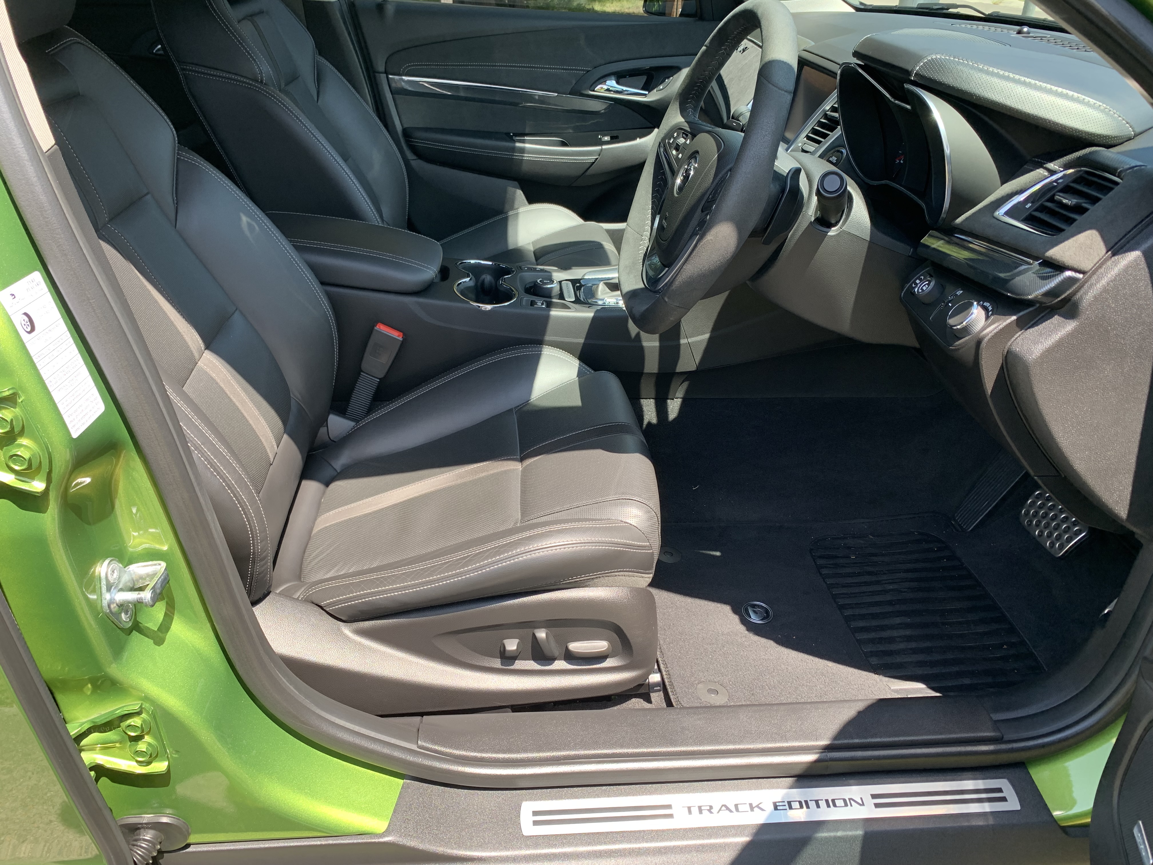 2016 HSV CLUBSPORT GEN-F2 R8 TRACK EDITION LS3 6 SP AUTO ACTIVE SELECT 4D SEDAN