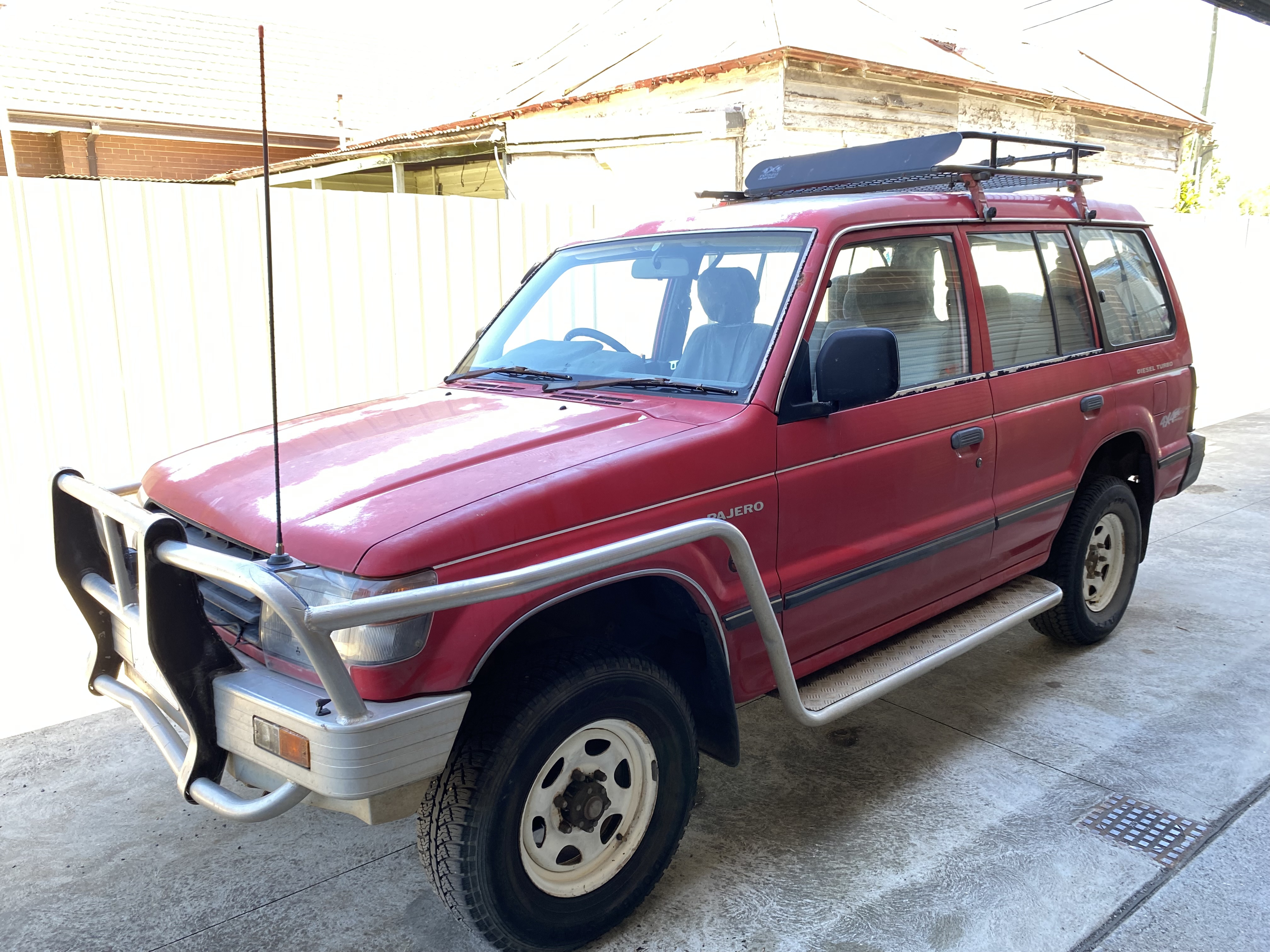 1993 MITSUBISHI PAJERO NH GLX LWB (4x4) 5 SP MANUAL 4x4 4D WAGON