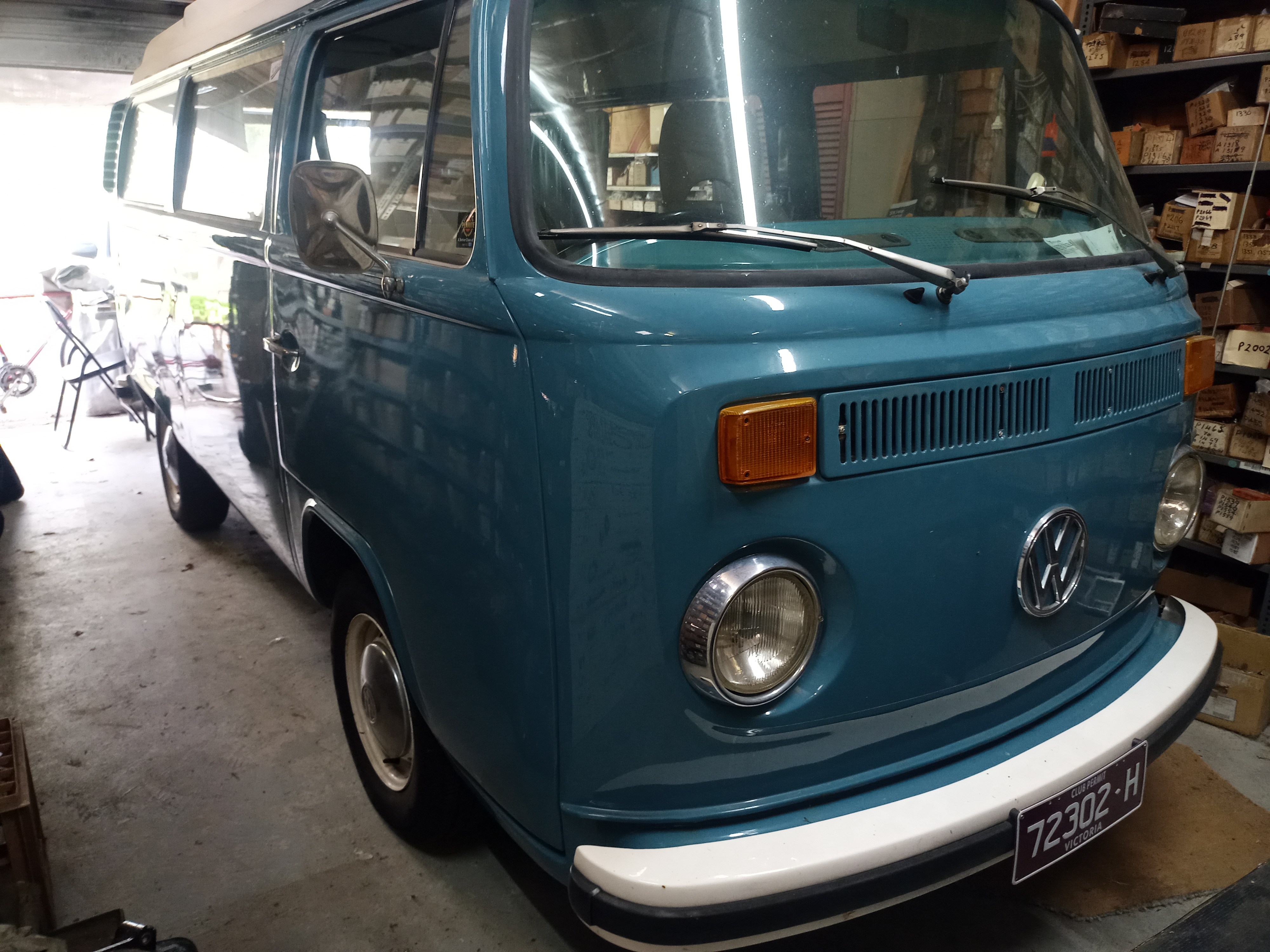 1976 VOLKSWAGEN KOMBI T2 CAMPER