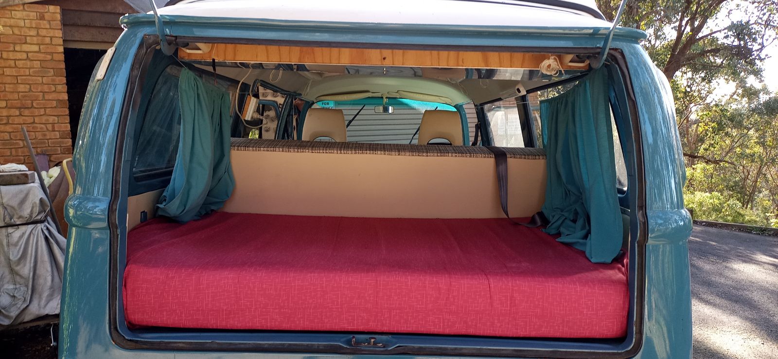 1976 VOLKSWAGEN KOMBI 4 SP MANUAL VAN 