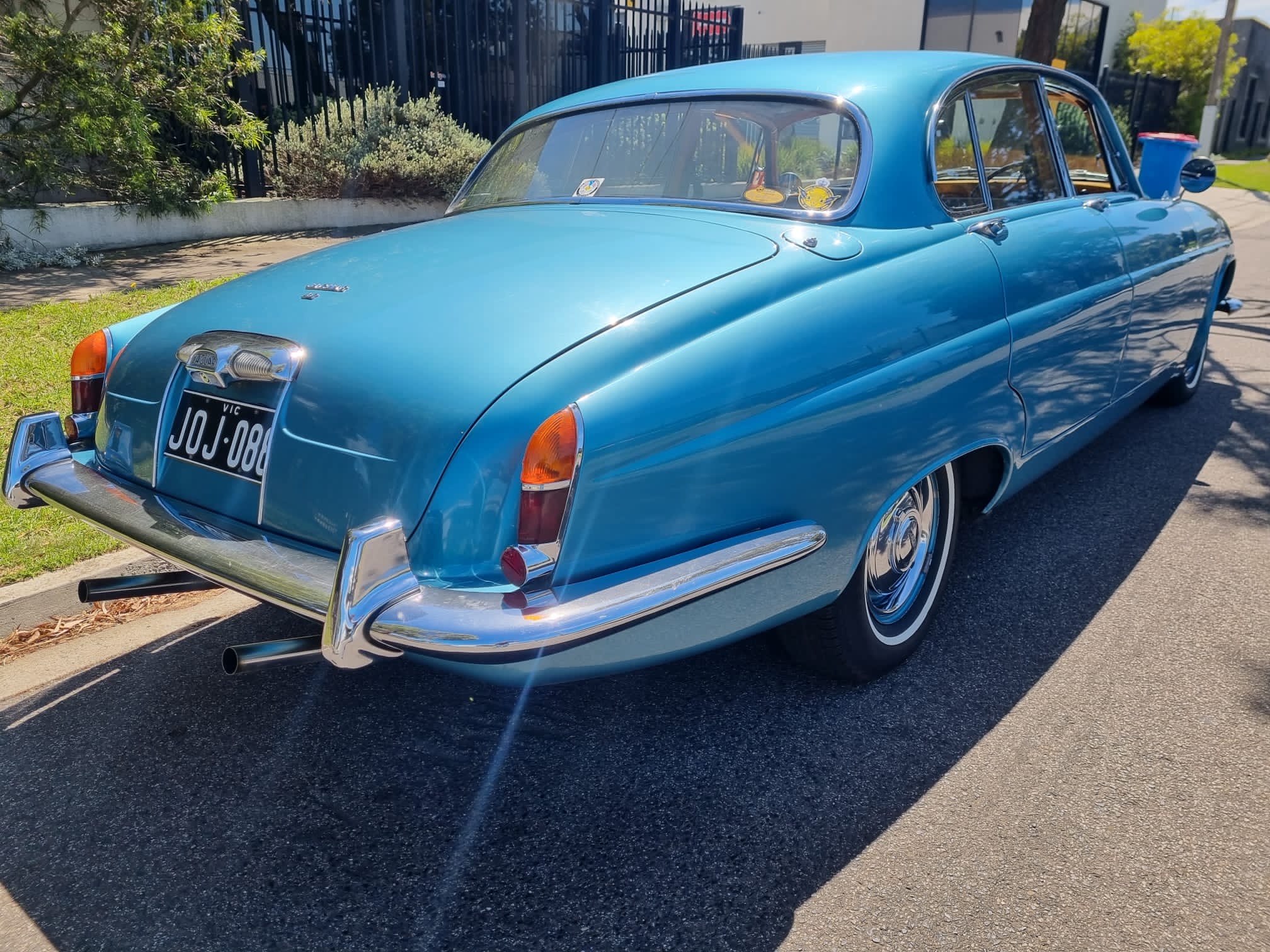 1966 JAGUAR MK X 4.2 SEDAN