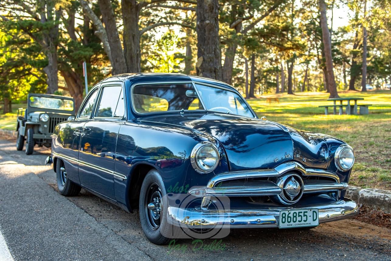 1949 FORD CUSTOM COUPE