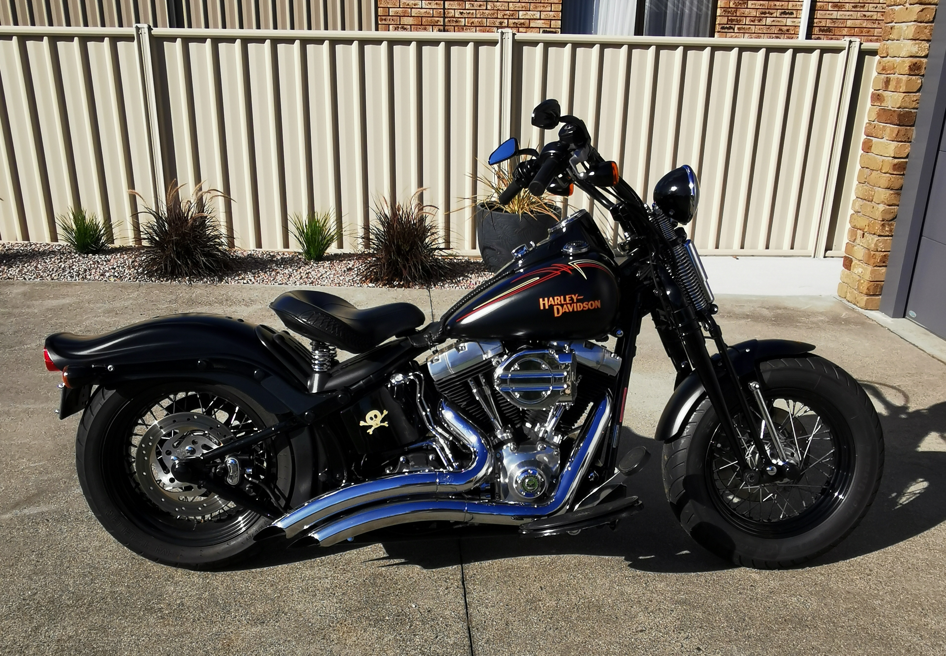 2009 HARLEY-DAVIDSON FLSTSB SOFTAIL CROSS BONES 96 CRUISER