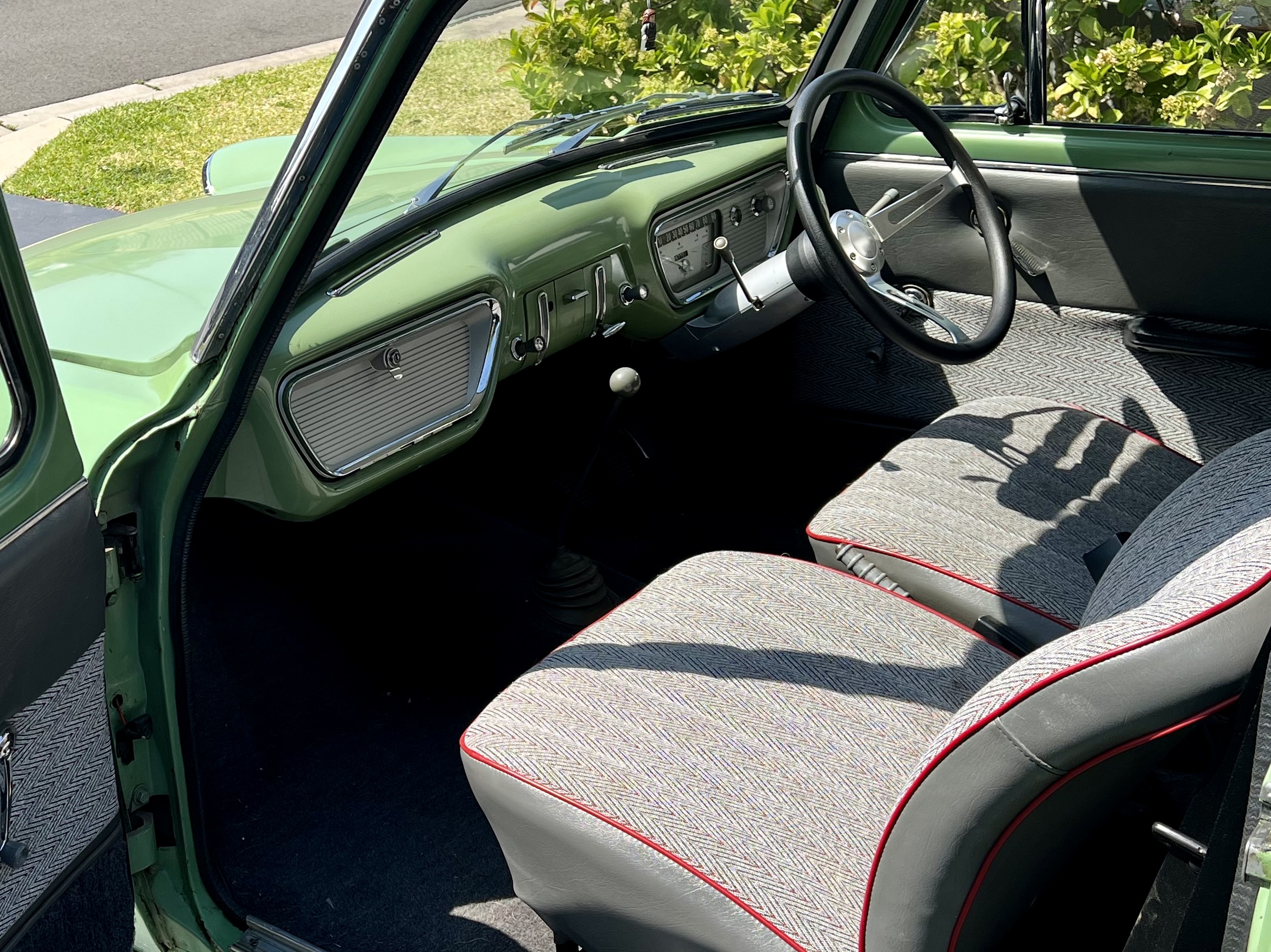 1960 FORD ANGLIA 4 SP MANUAL 2D SEDAN