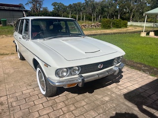1970 MAZDA 1500 ESTATE WAGON