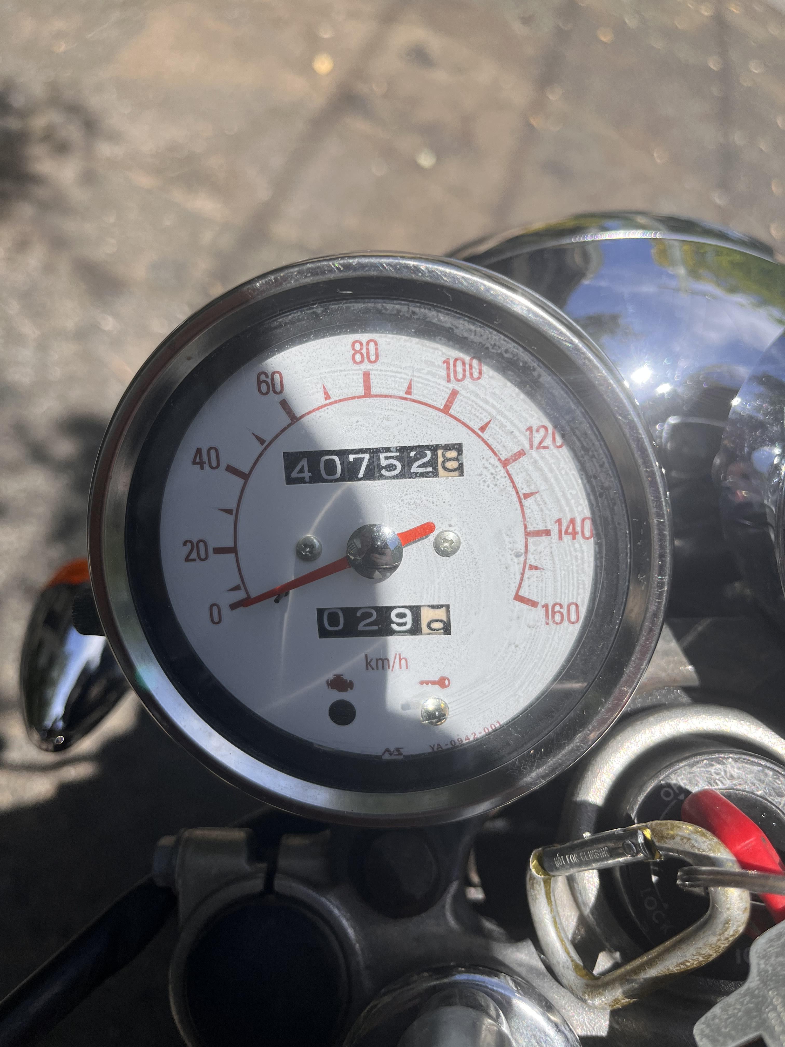 2004 YAMAHA SR400 ROAD