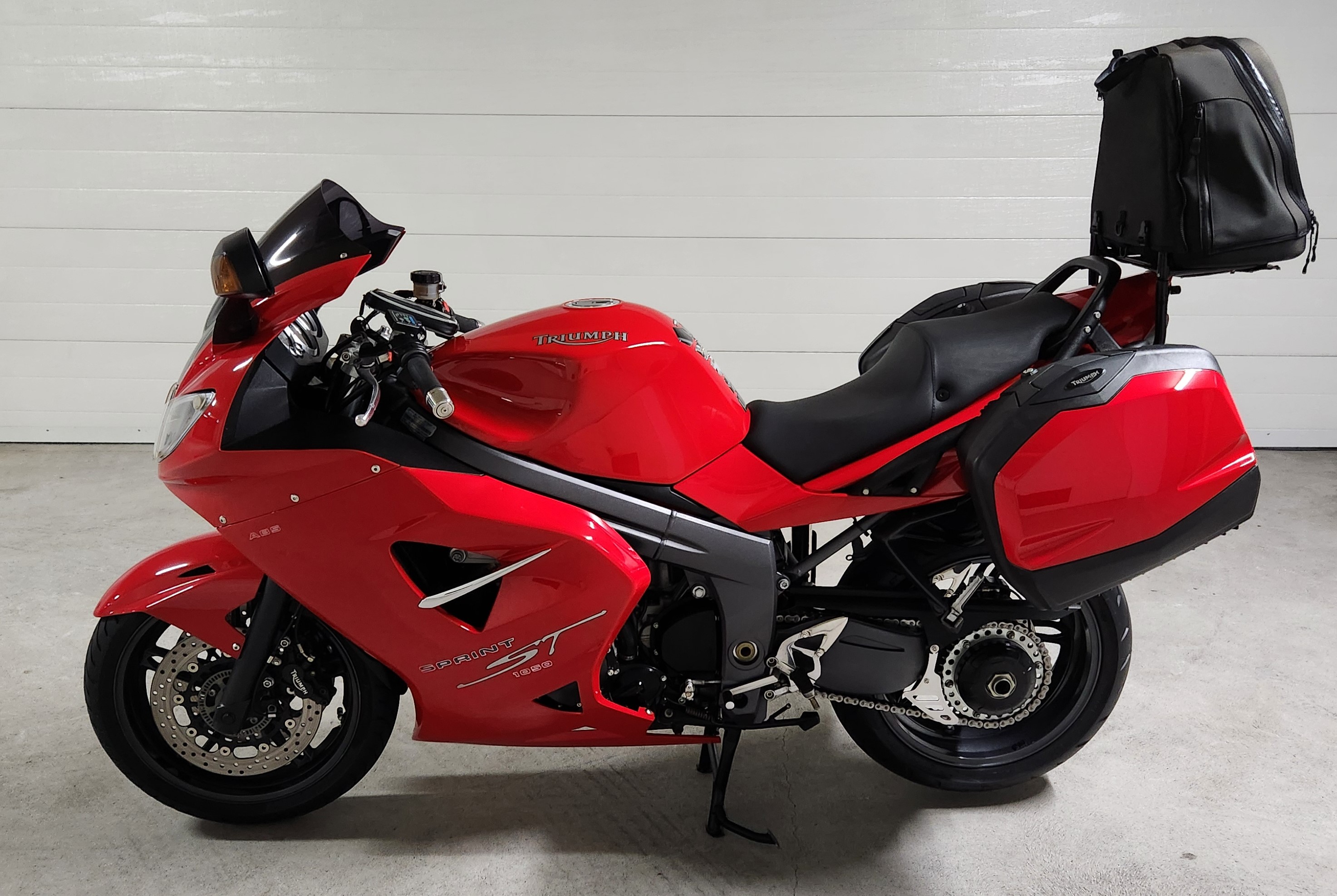 2005 TRIUMPH SPRINT ST ABS SPORTS Tourer 