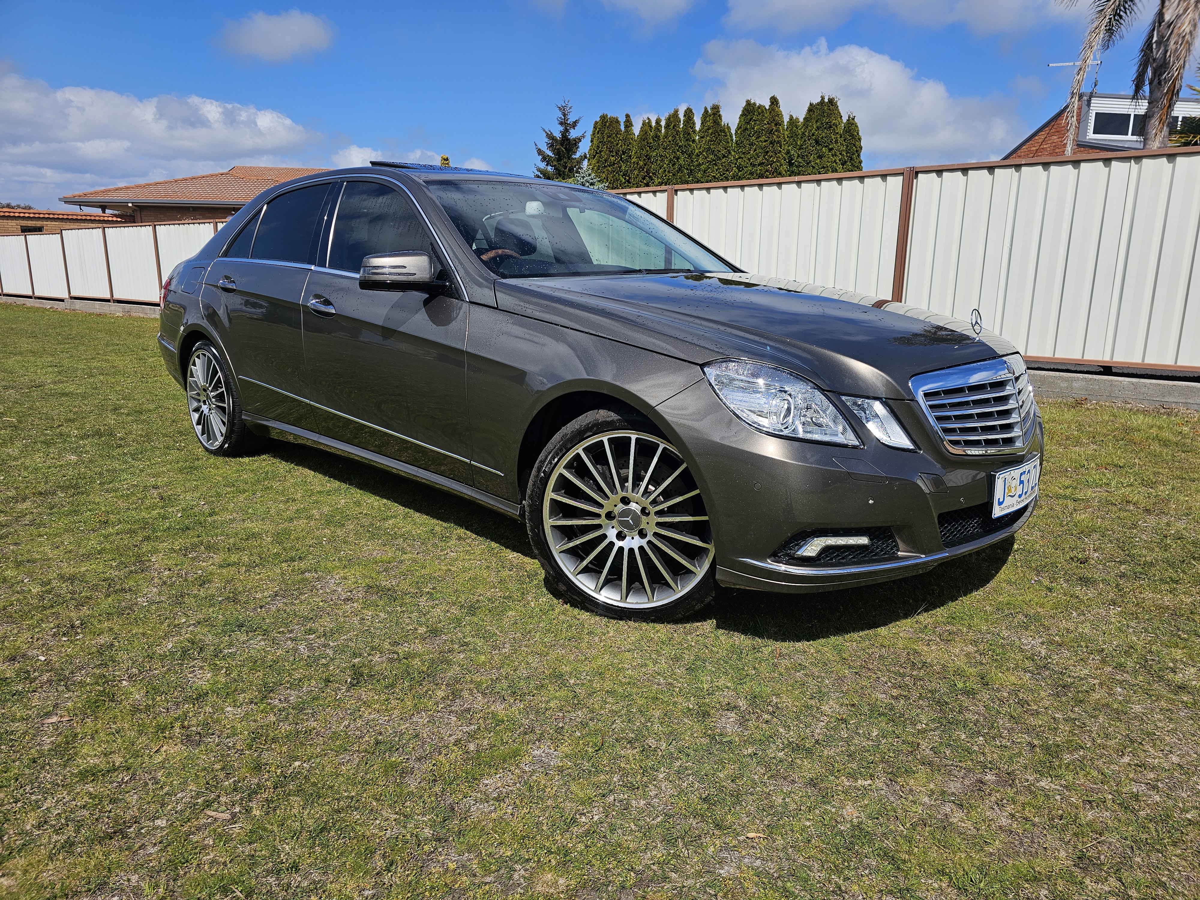 2009 W212 Mercedes Benz E500 