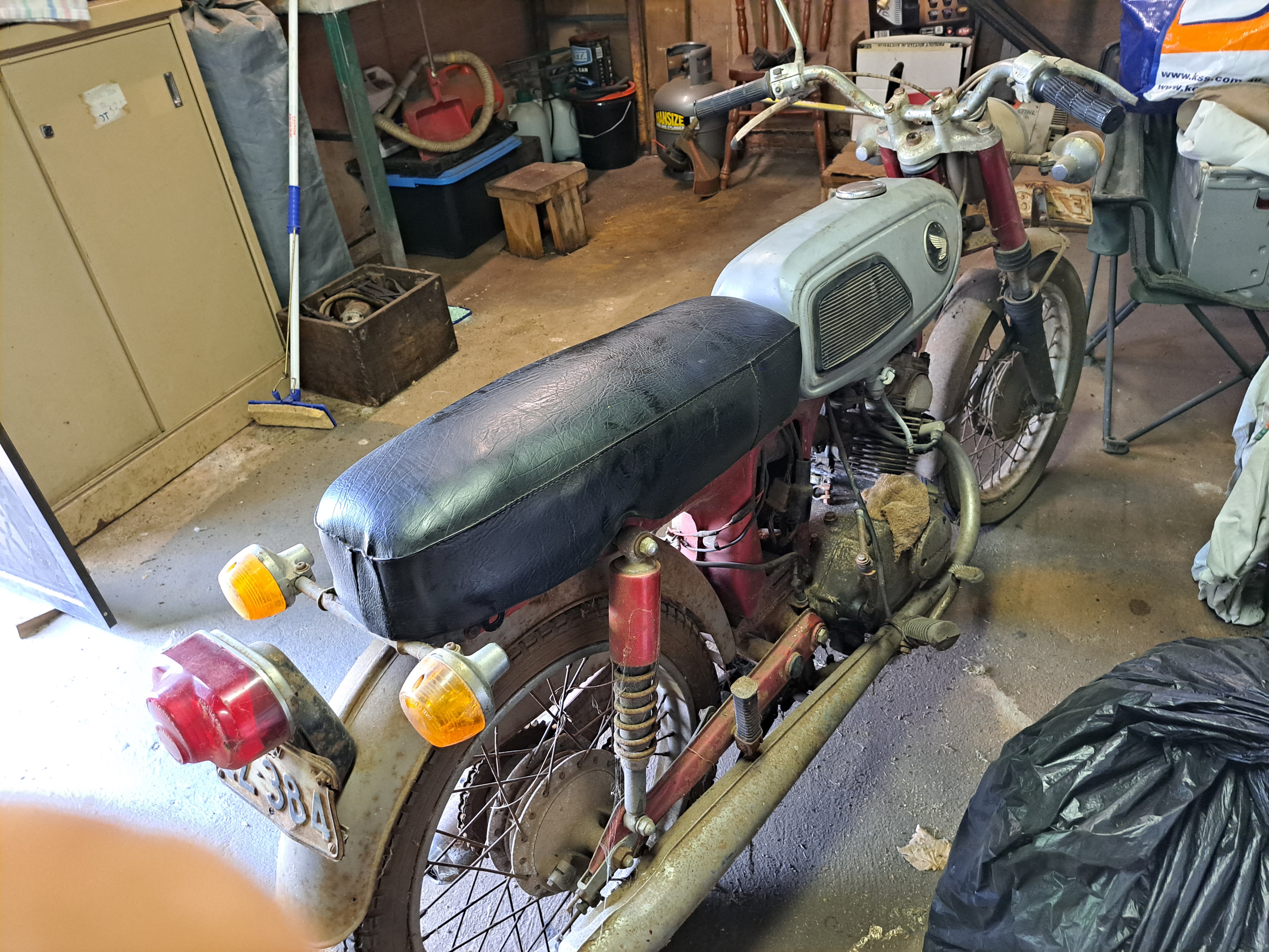 1965 HONDA TWIN CYLINDER 125CC ROAD