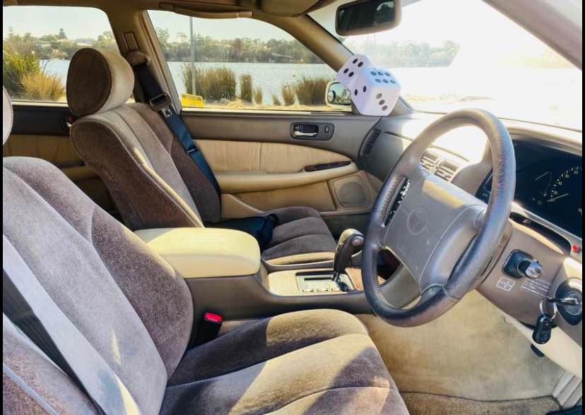 1990 TOYOTA CELSIOR 4D SEDAN