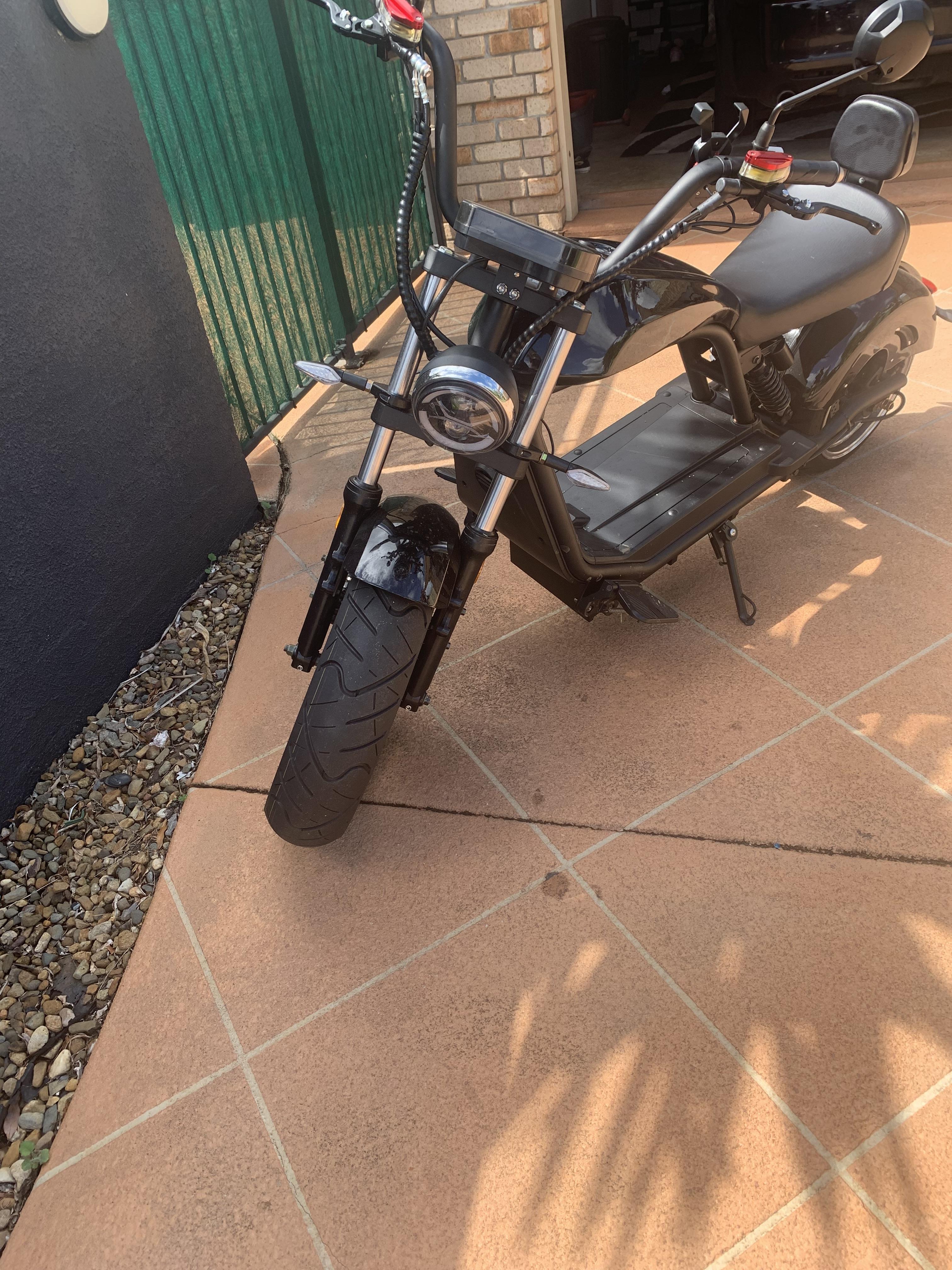 2022 EMoS WYLD THANG SCOOTER