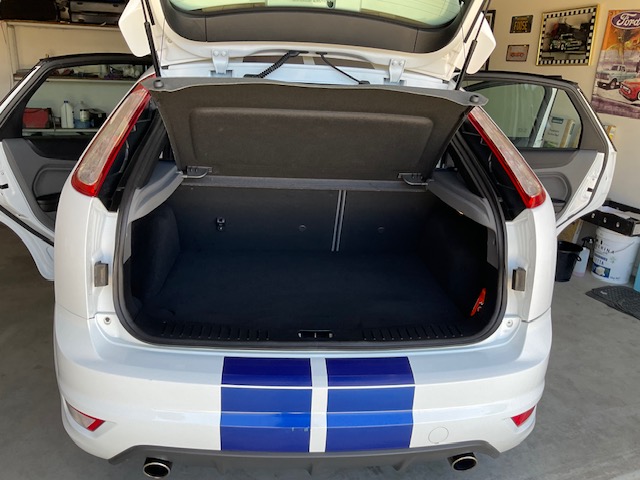 2010 FORD FOCUS LV XR5 TURBO 6 SP MANUAL 5D HATCHBACK