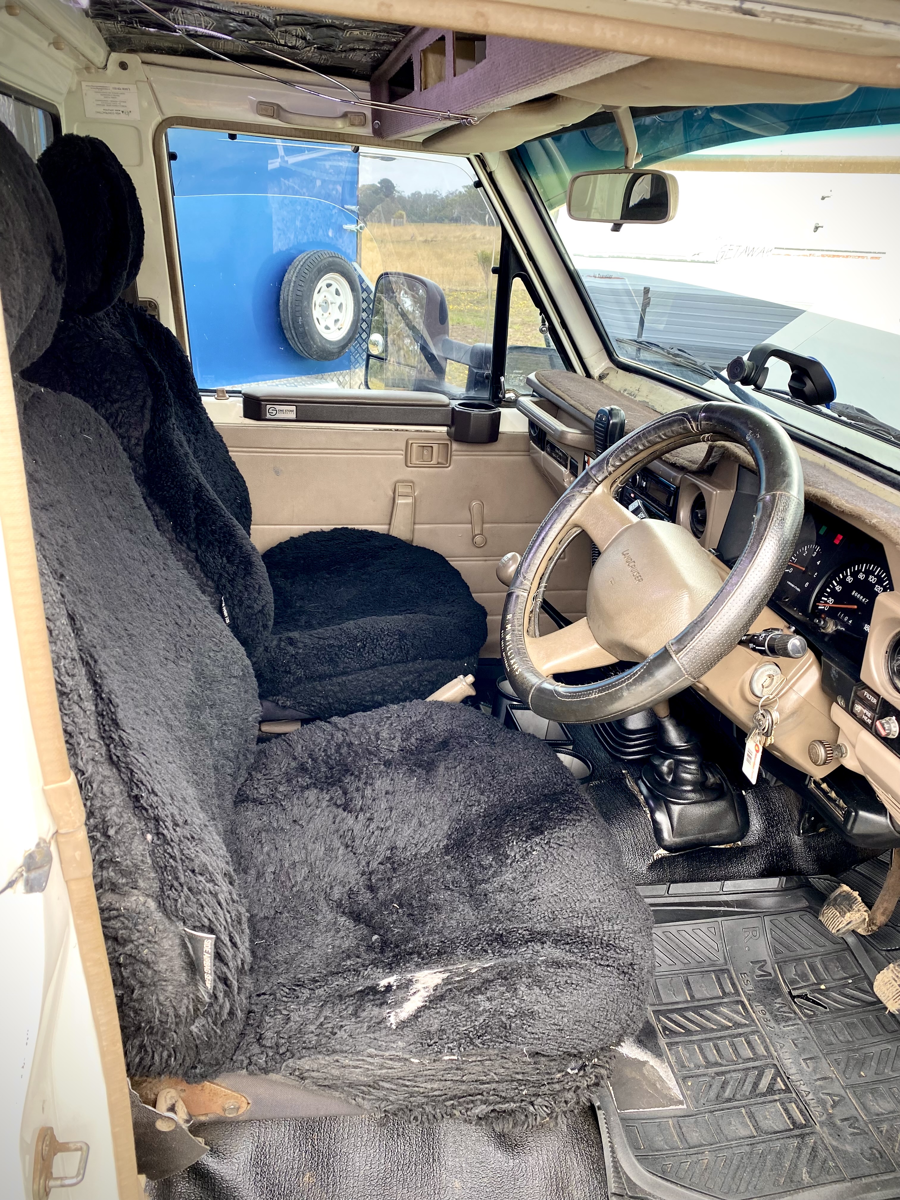 1996 TOYOTA LANDCRUISER HZJ75 4X4 V8 DIESEL UTILITY