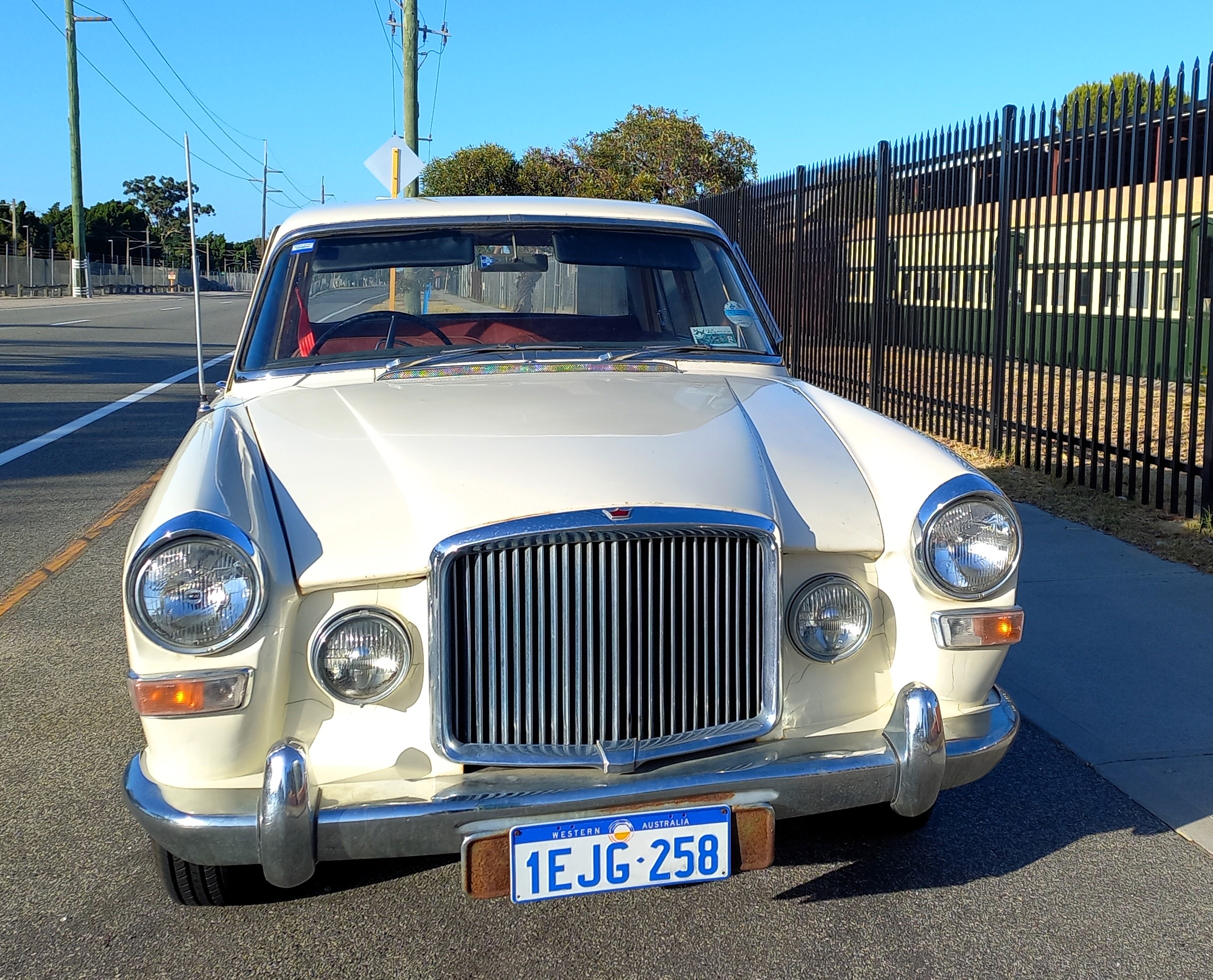 1965 VANDEN PLAS PRINCESS 3 SP AUTOMATIC 4D SEDAN