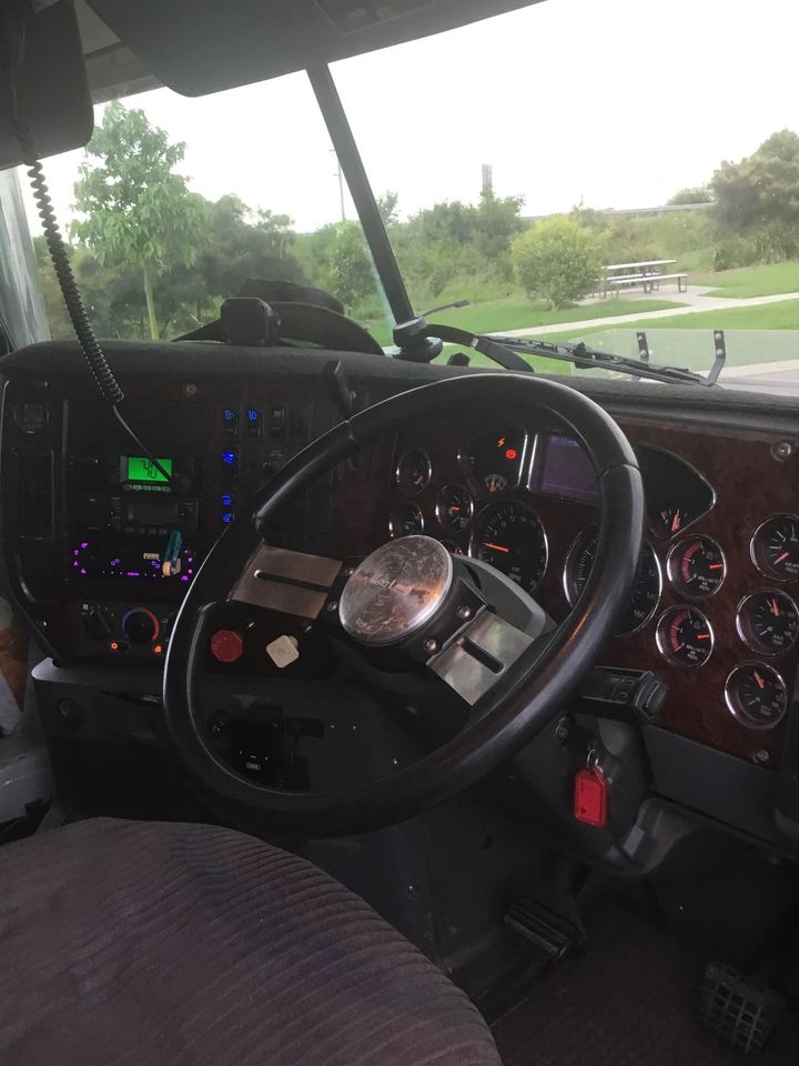 2009 MACK SUPERLINER PRIME MOVER