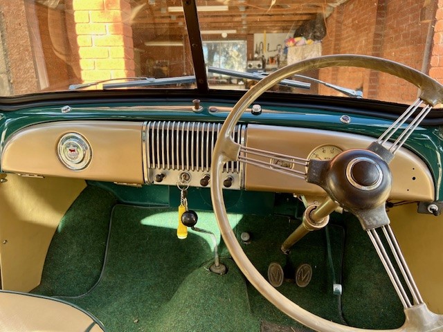 1949 MORRIS MINOR 2D SEDAN 