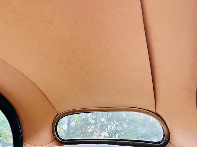1949 MORRIS MINOR 2D SEDAN 