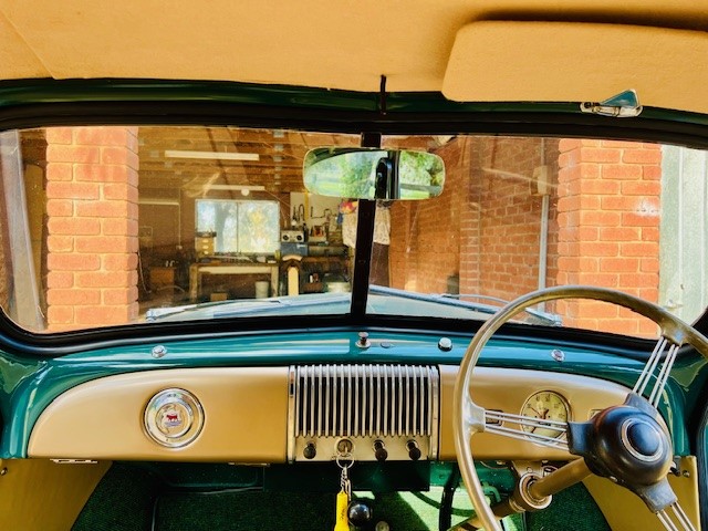 1949 MORRIS MINOR 2D SEDAN 