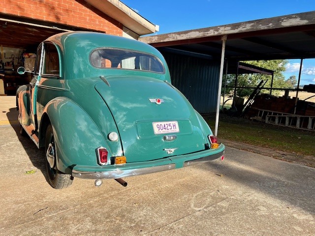 1949 MORRIS MINOR 2D SEDAN 