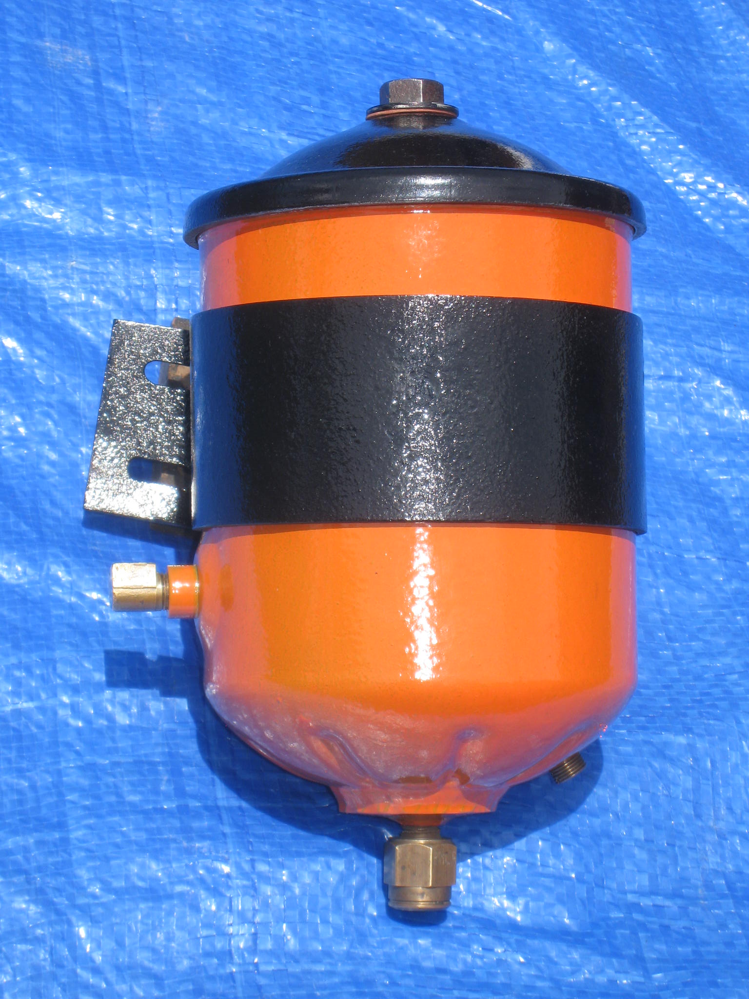 HOLDEN FE - FC NASCO OIL FILTER UNIT