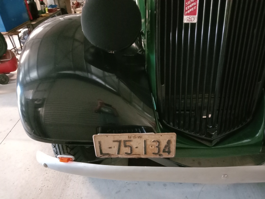1935 REO SPEEDWAGON TRAY TRUCK