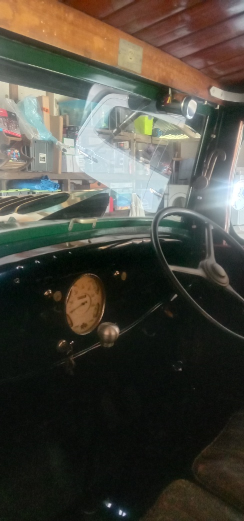 1935 REO SPEEDWAGON TRAY TRUCK