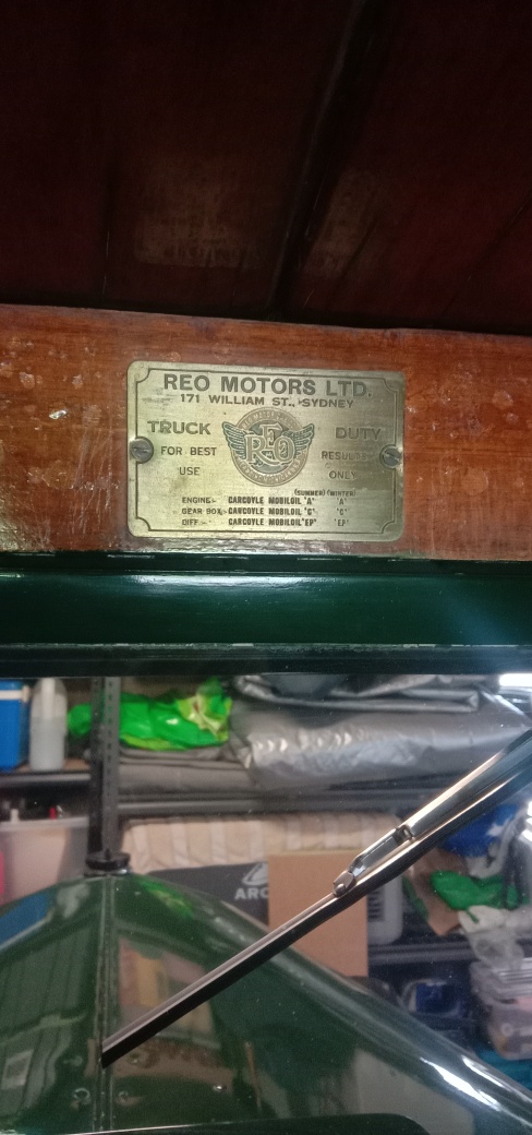 1935 REO SPEEDWAGON TRAY TRUCK