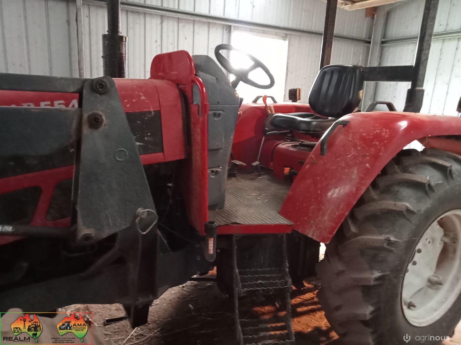 2011 Cougar Tractor