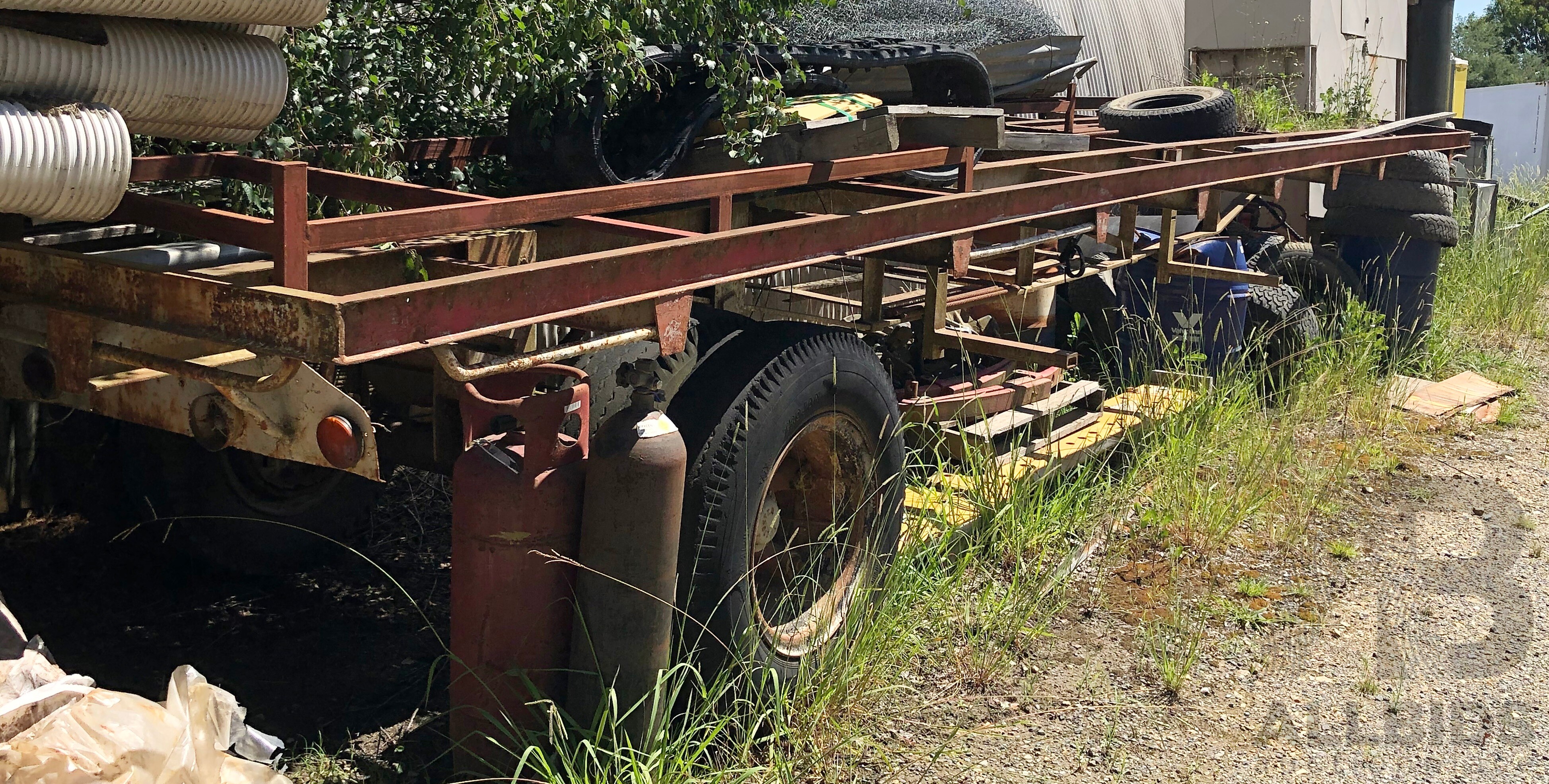 1958 Single Axle Skeletal 30ft Trailer