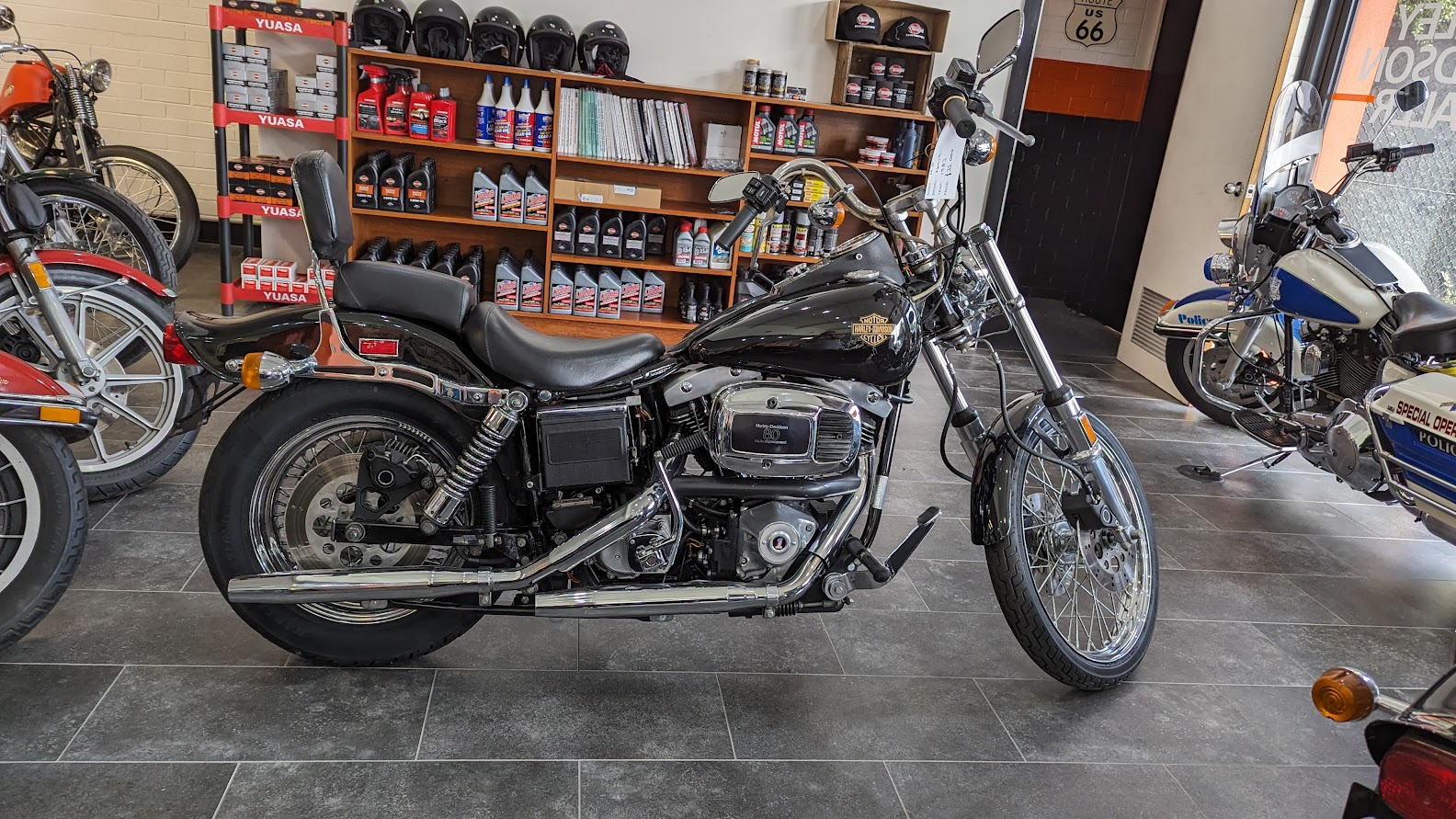 1983 HARLEY-DAVIDSON FXWG WIDE GLIDE CRUISER