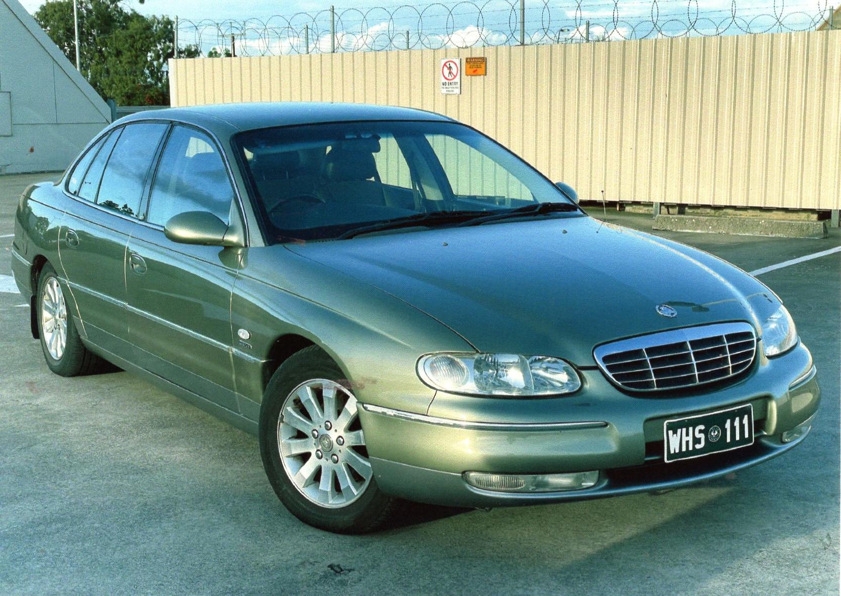 2003 HOLDEN STATESMAN WHII V8 4 SP AUTOMATIC 4D SEDAN
