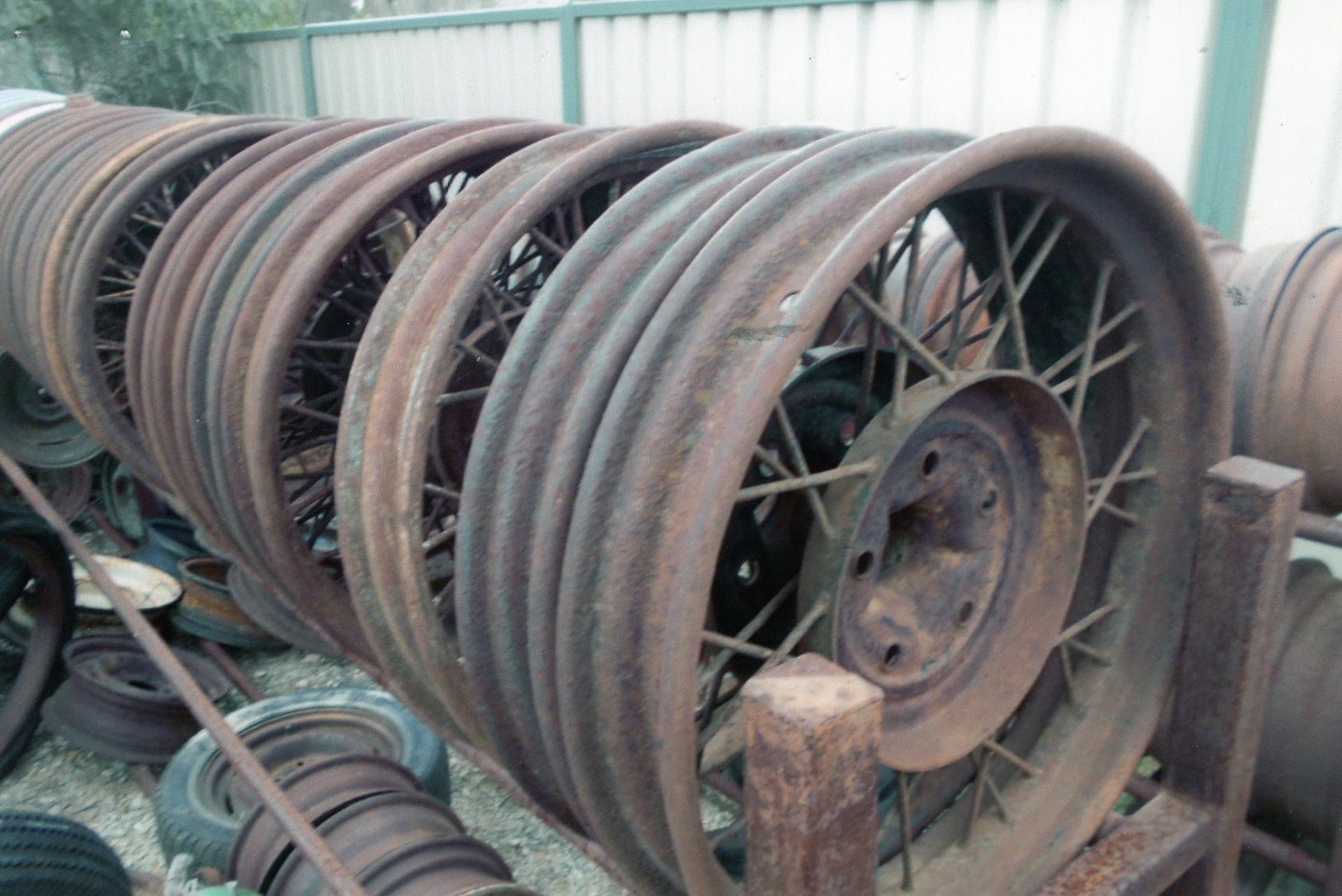 FORD 1926/27 FACTORY 21" MODEL T WIRE WHEELS