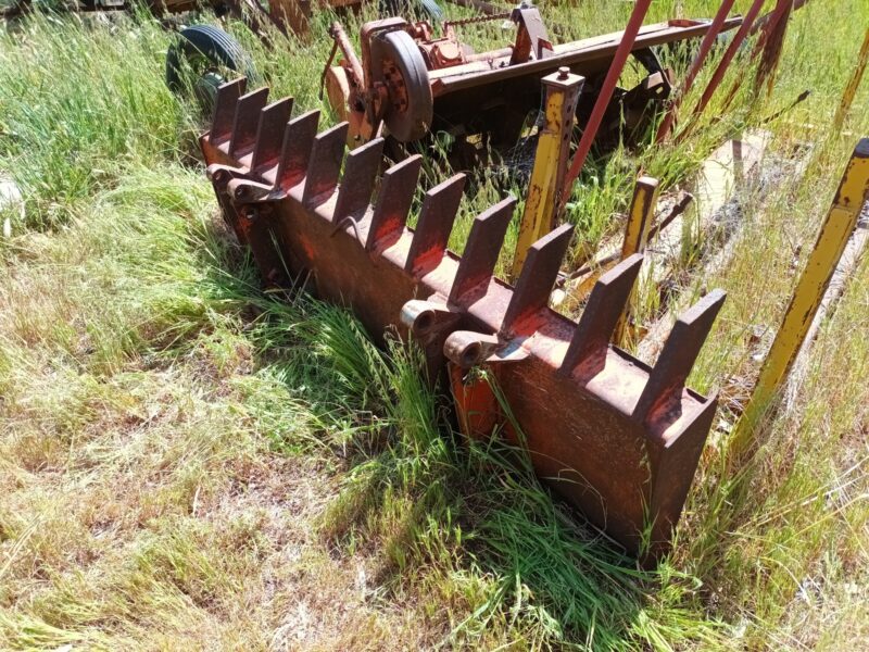 Dozer Blade/Stick Rake
