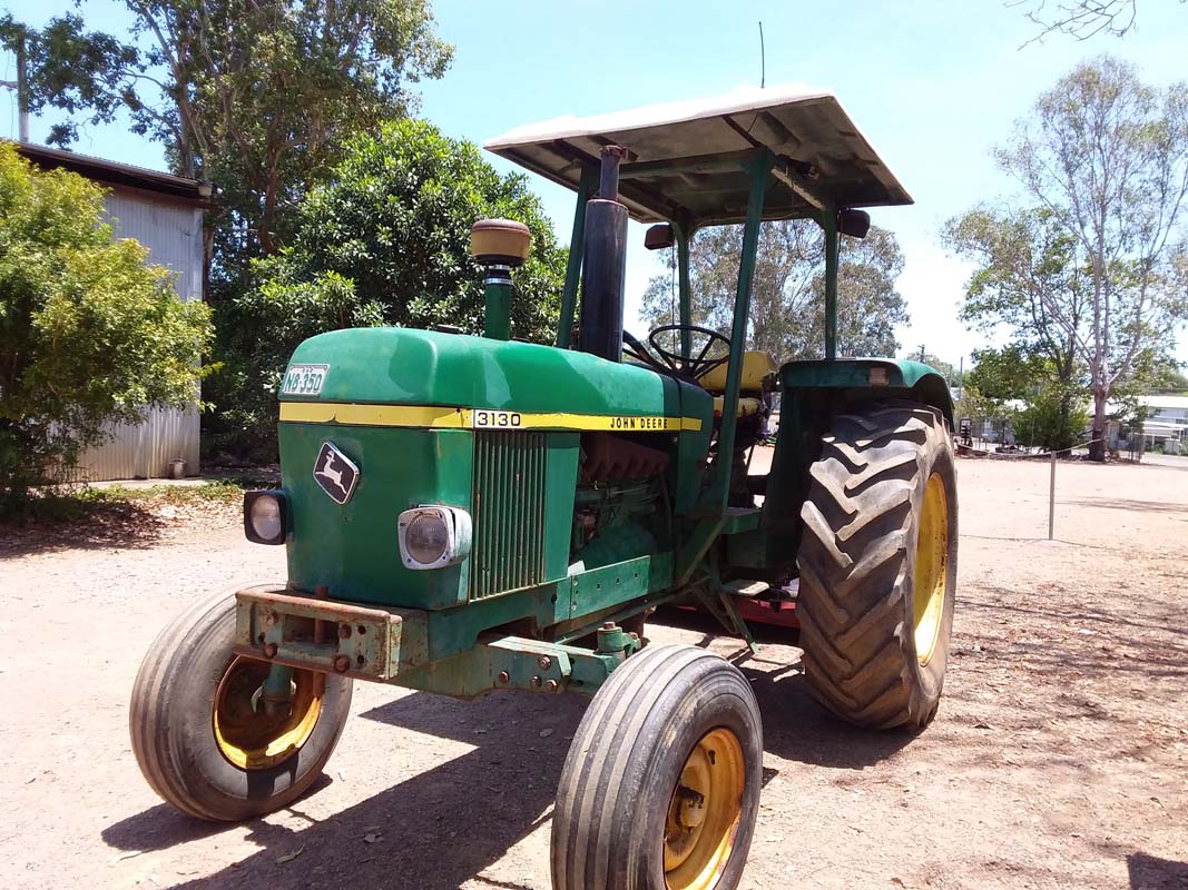 John Deere 3130 Tractor