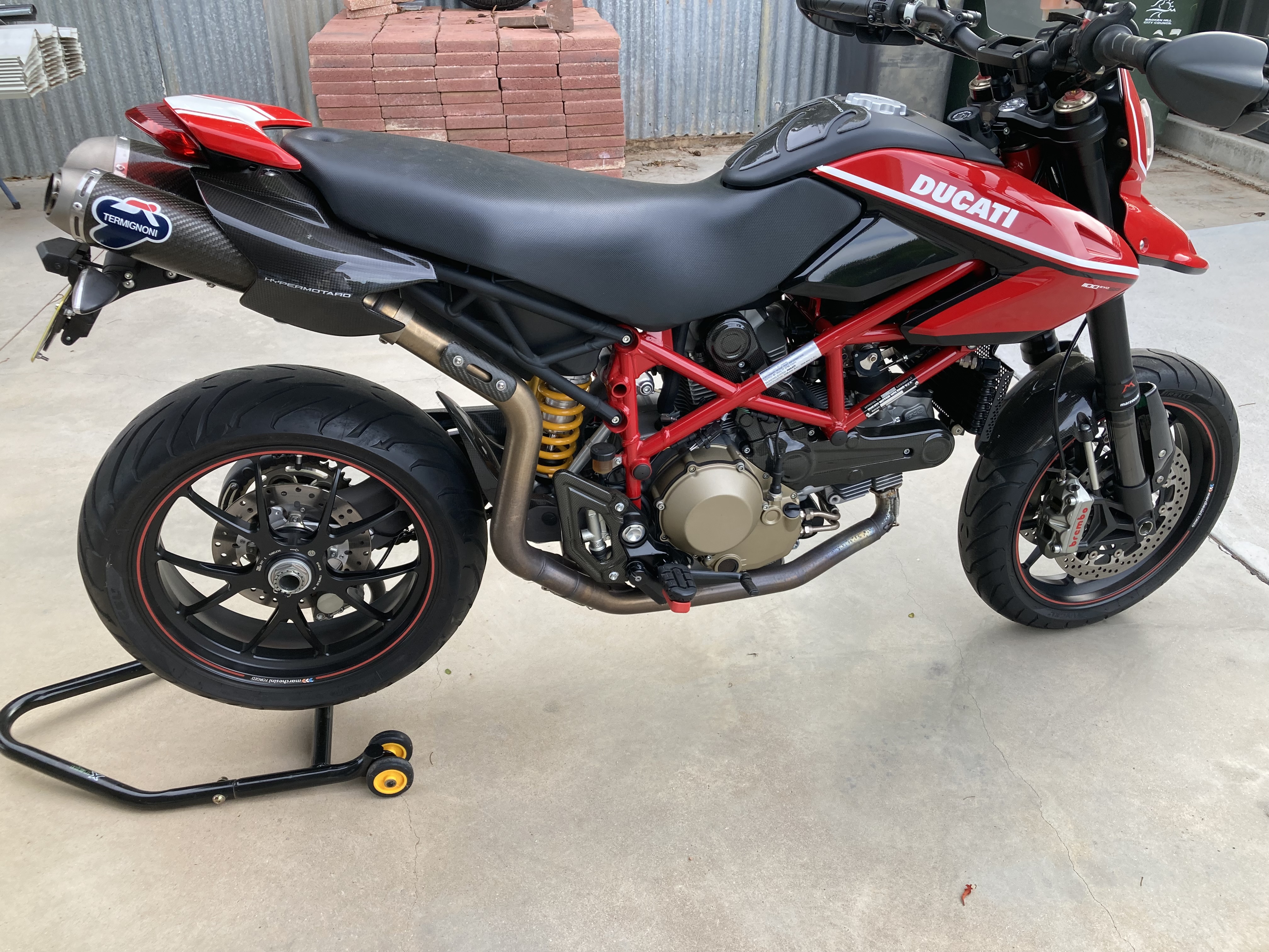 2011 DUCATI HYPERMOTARD 1100 EVO SP DUAL SPORTS 