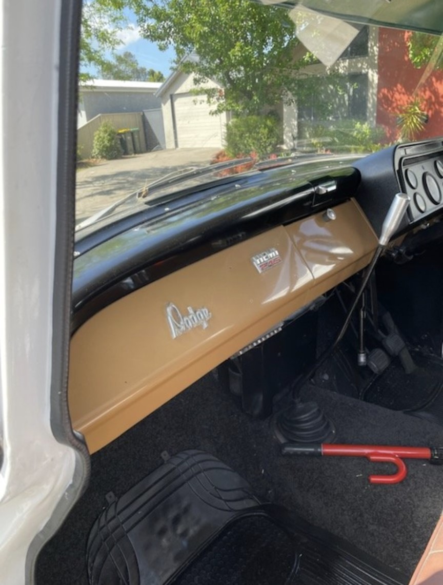 1978 DODGE 200 D5N Hemi 245