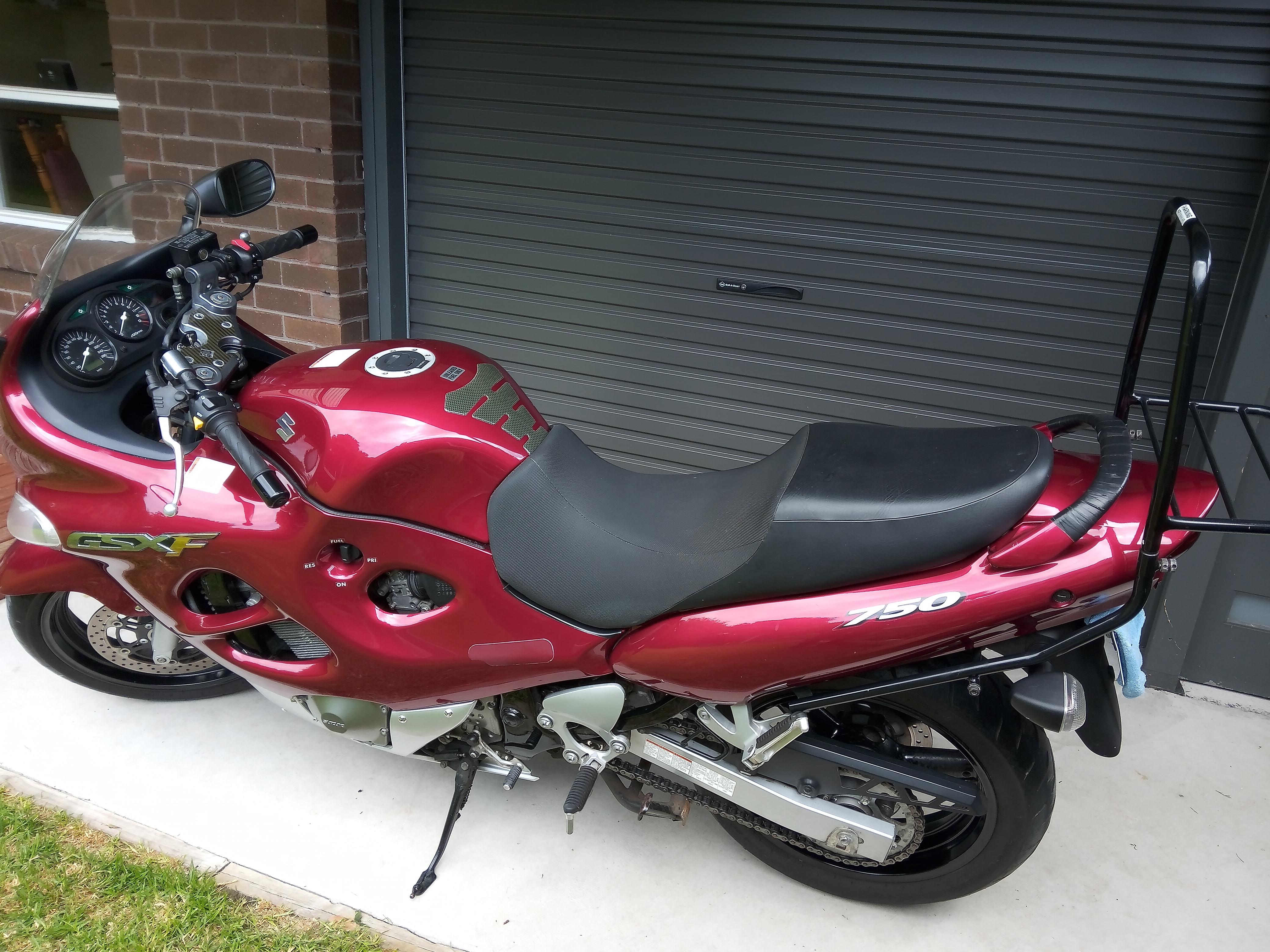 2006 SUZUKI GSX750F ROAD