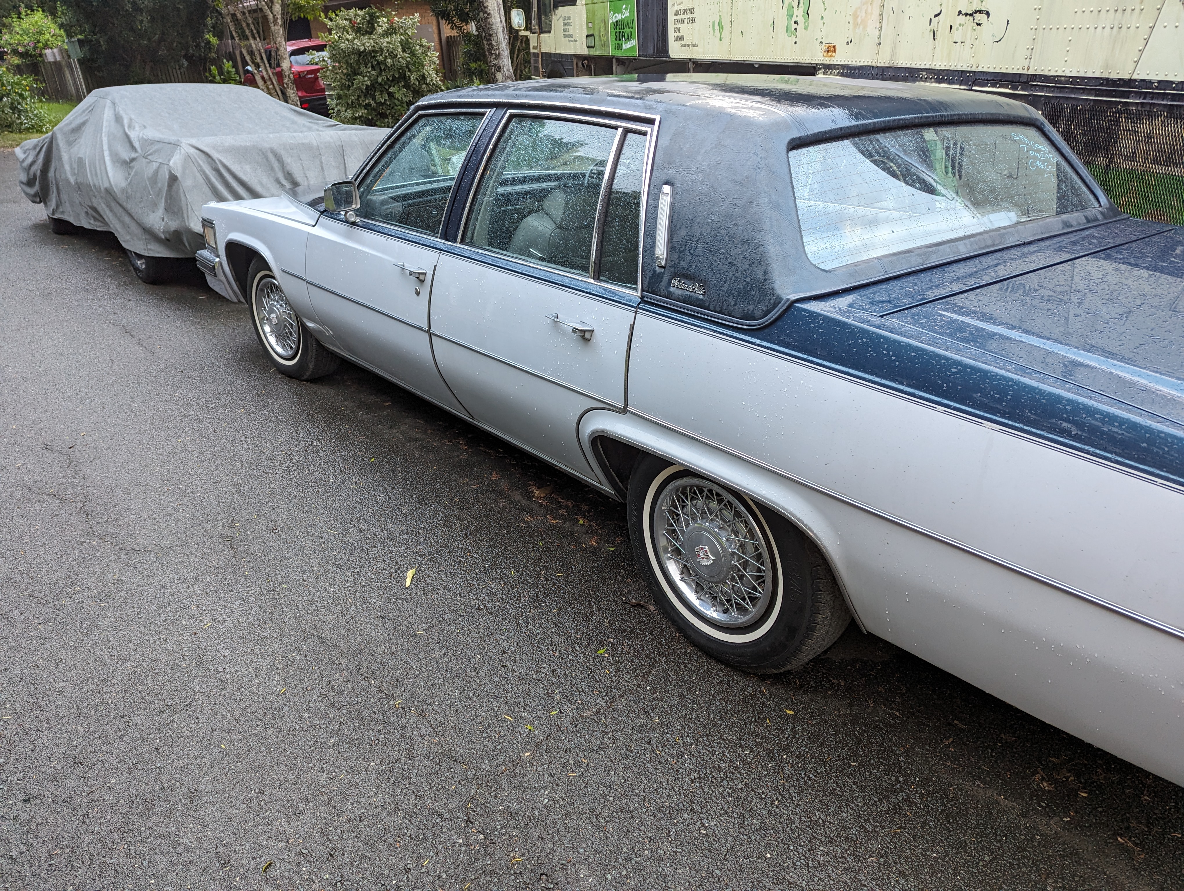 1979 CADILLAC DE VILLE SEDAN