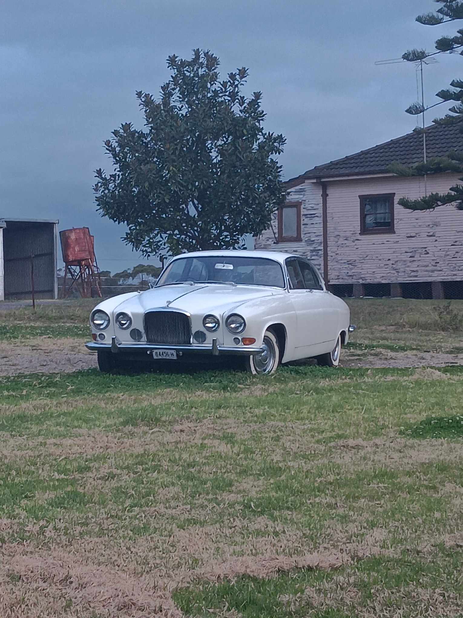 1967 JAGUAR 420G SEDAN
