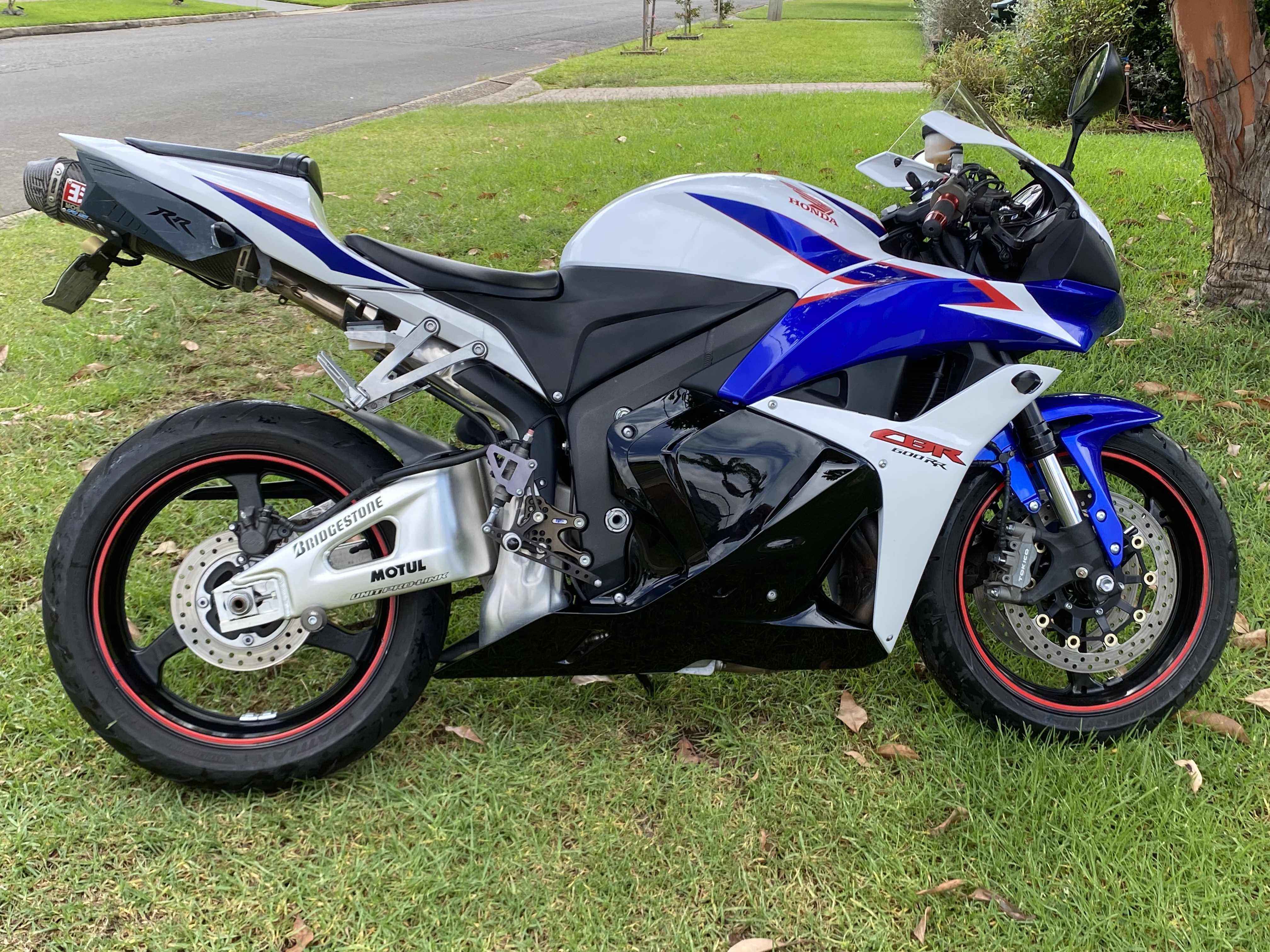 2011 HONDA CBR600RR SPORTS