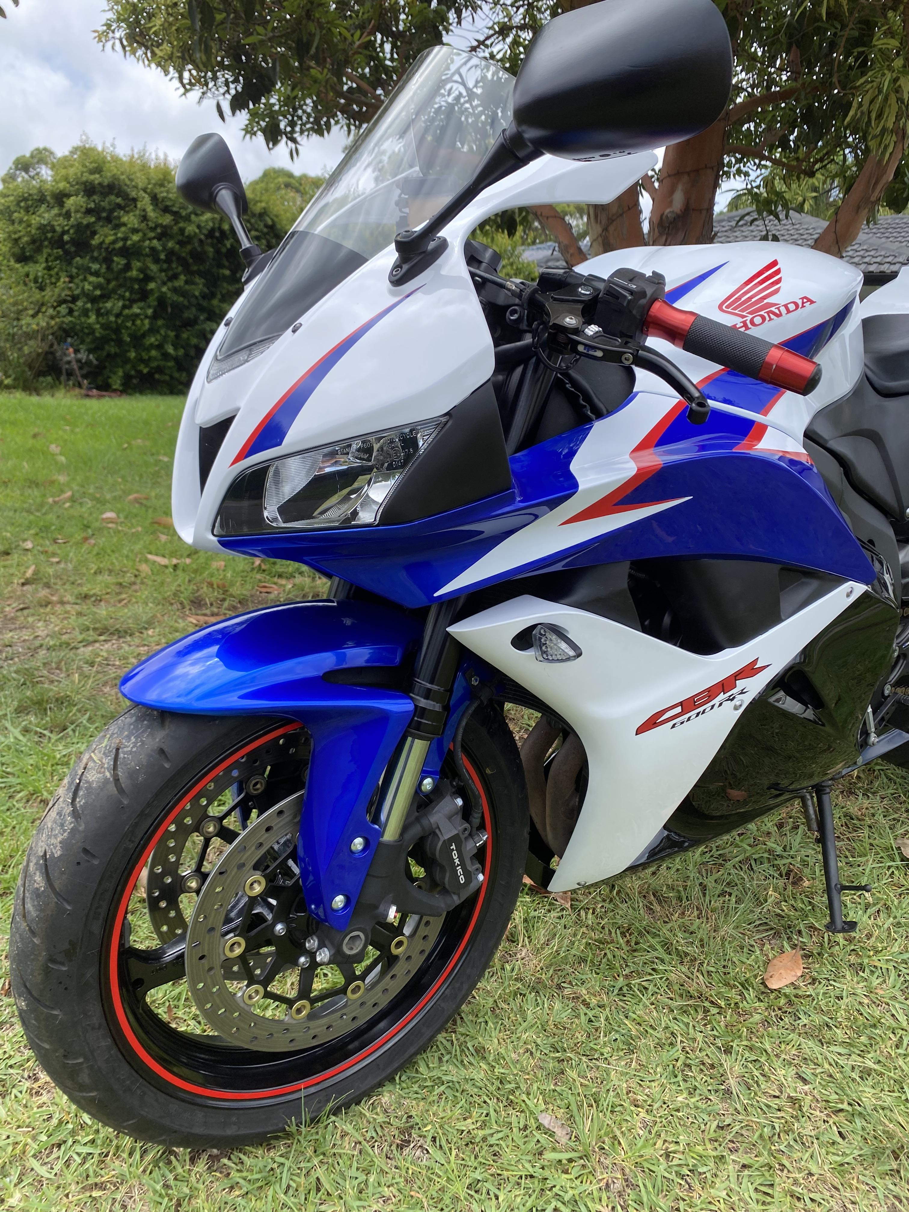 2011 HONDA CBR600RR SPORTS