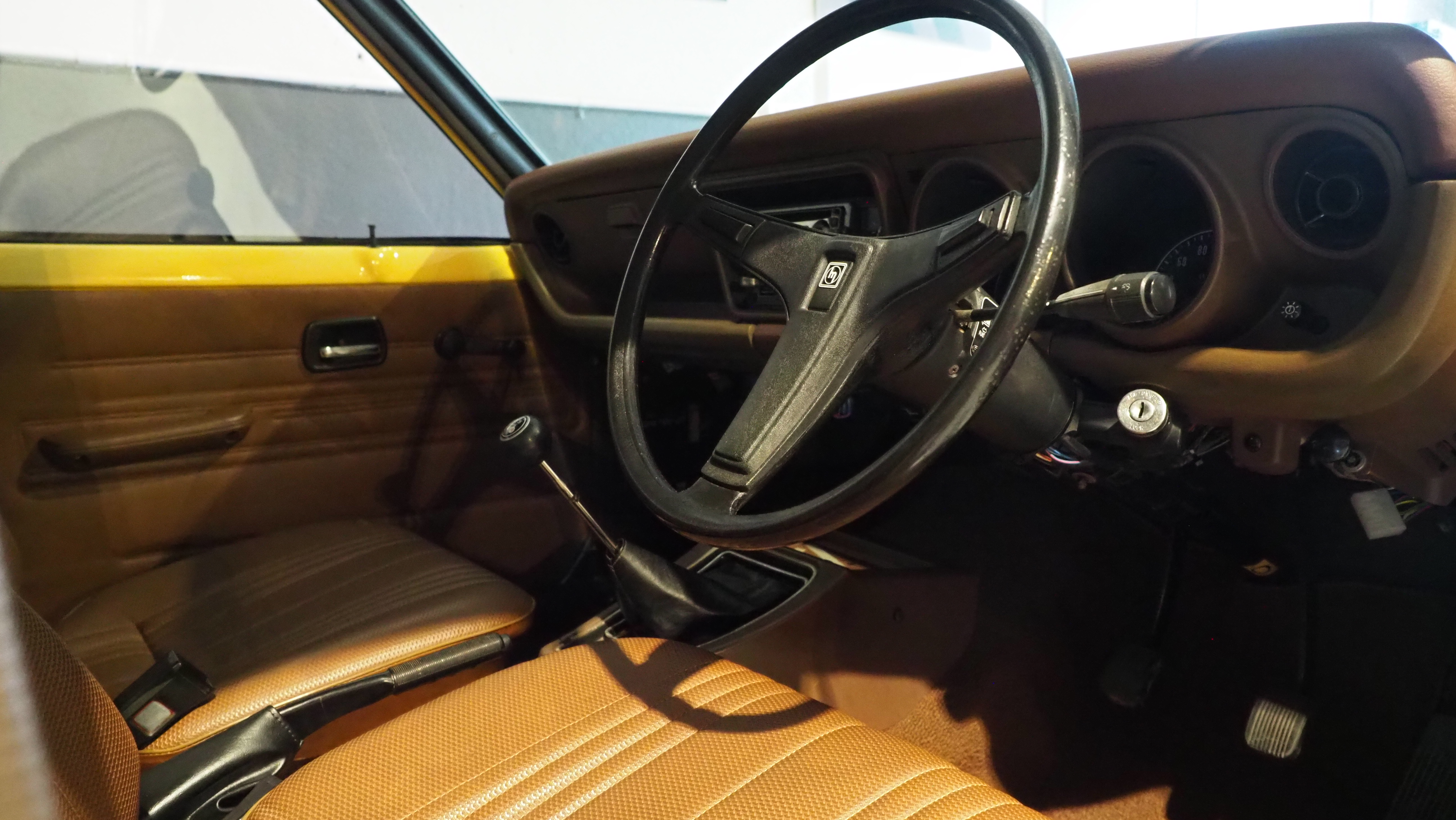 1977 MAZDA 808 1600 DELUXE 4 SP MANUAL 4D SEDAN