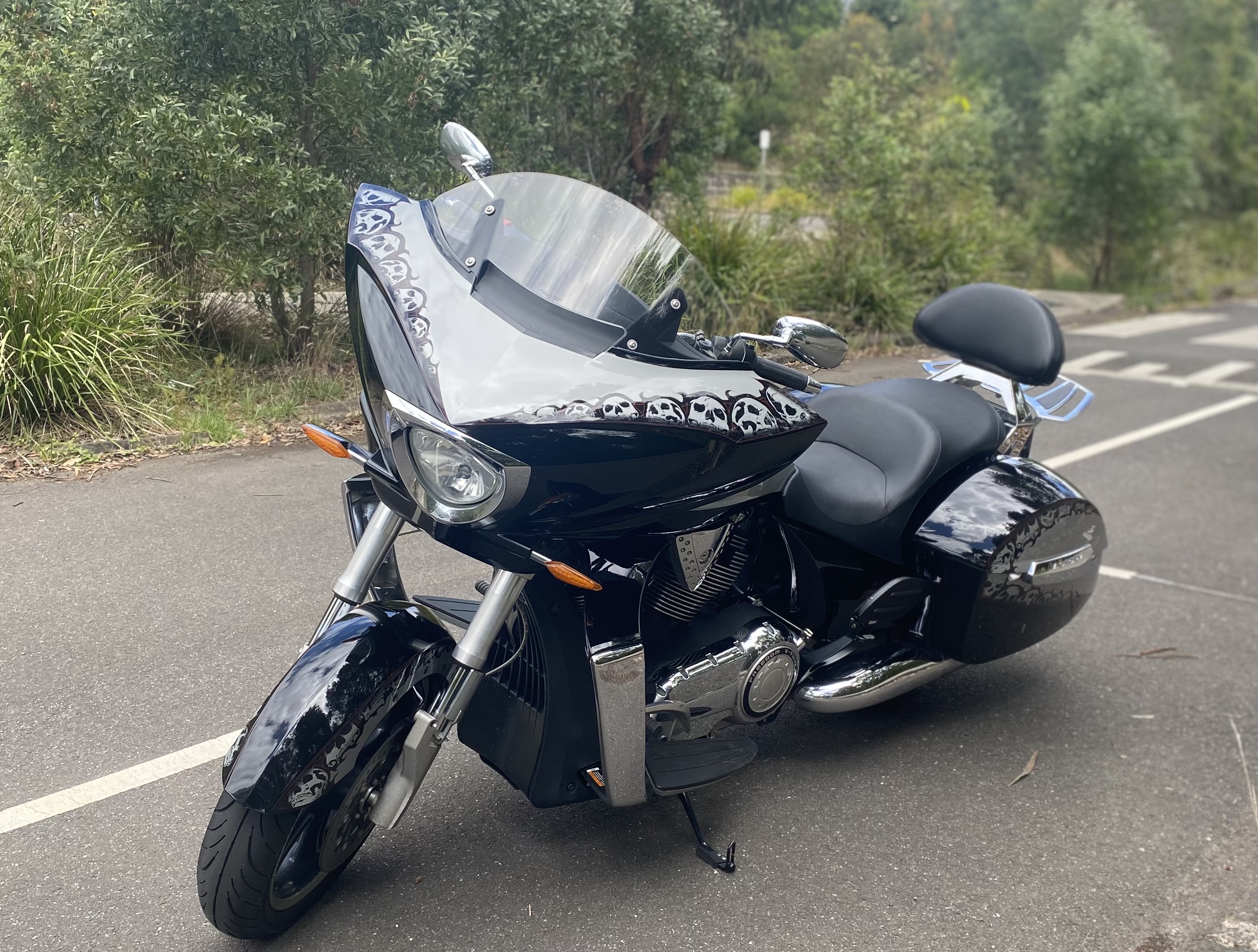 2010 VICTORY CROSS COUNTRY CRUISER