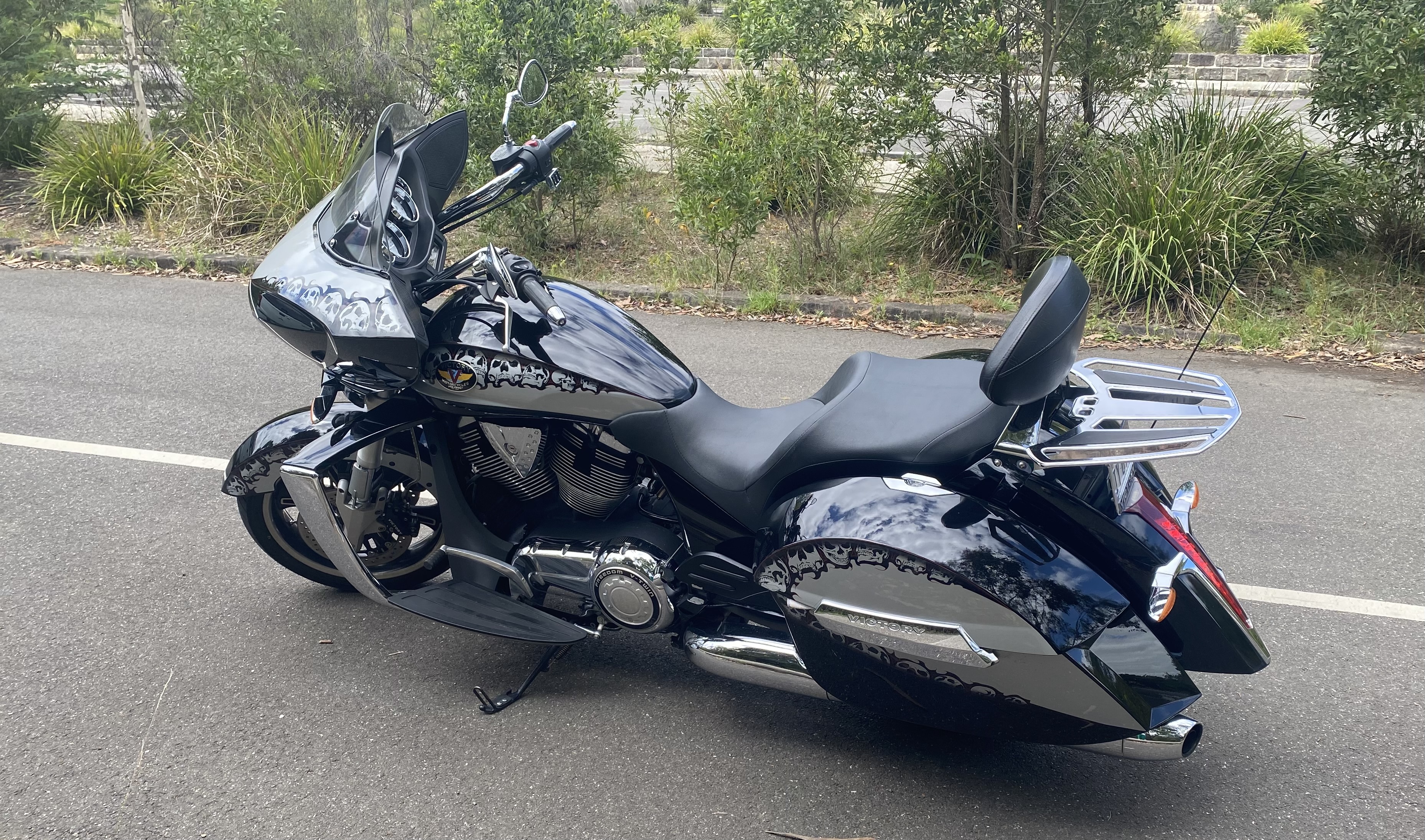 2010 VICTORY CROSS COUNTRY CRUISER
