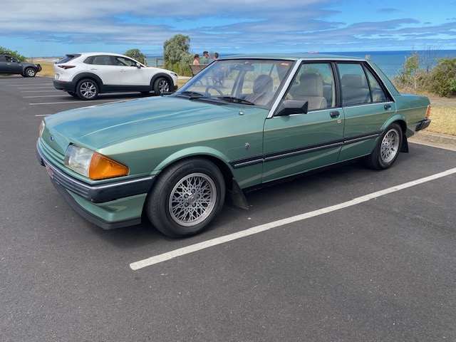 1982 FORD FAIRMONT XE GHIA SEDAN 